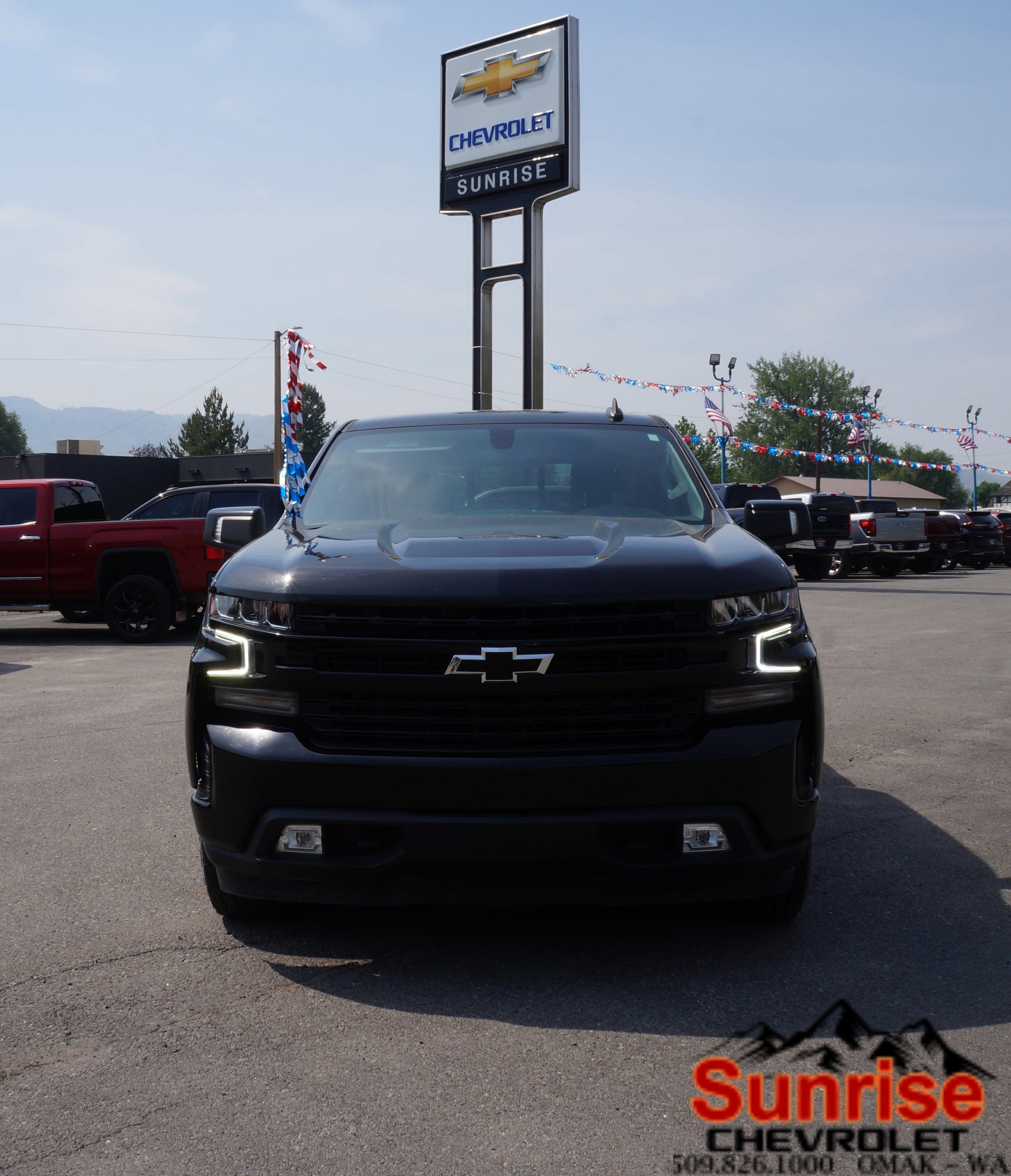 Used 2022 Chevrolet Silverado 1500 Limited RST with VIN 3GCUYEED7NG107133 for sale in Omak, WA