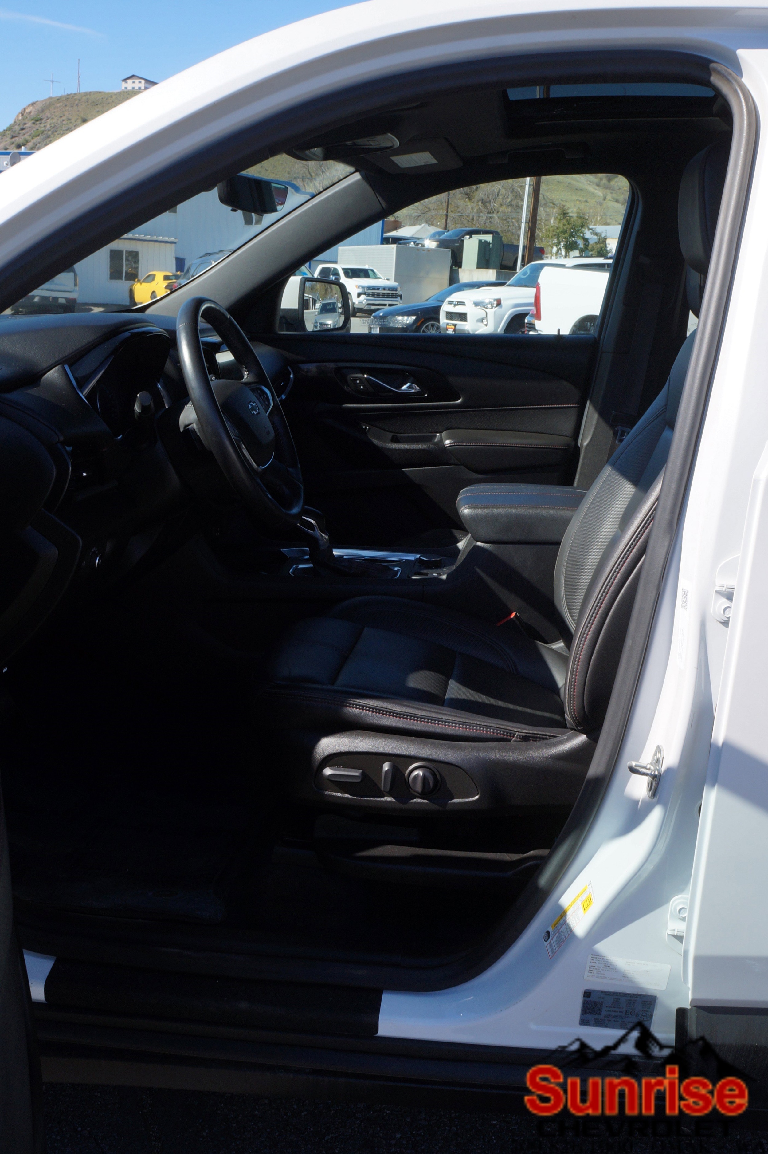 2022 Chevrolet Traverse RS - Photo 12