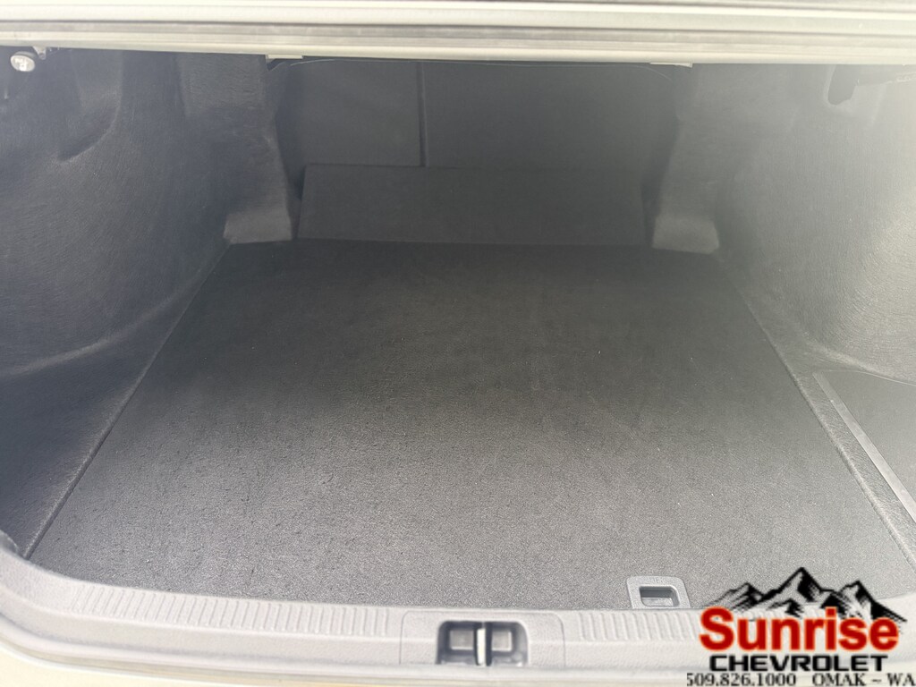 Used 2025 Toyota Camry Hybrid LE LE