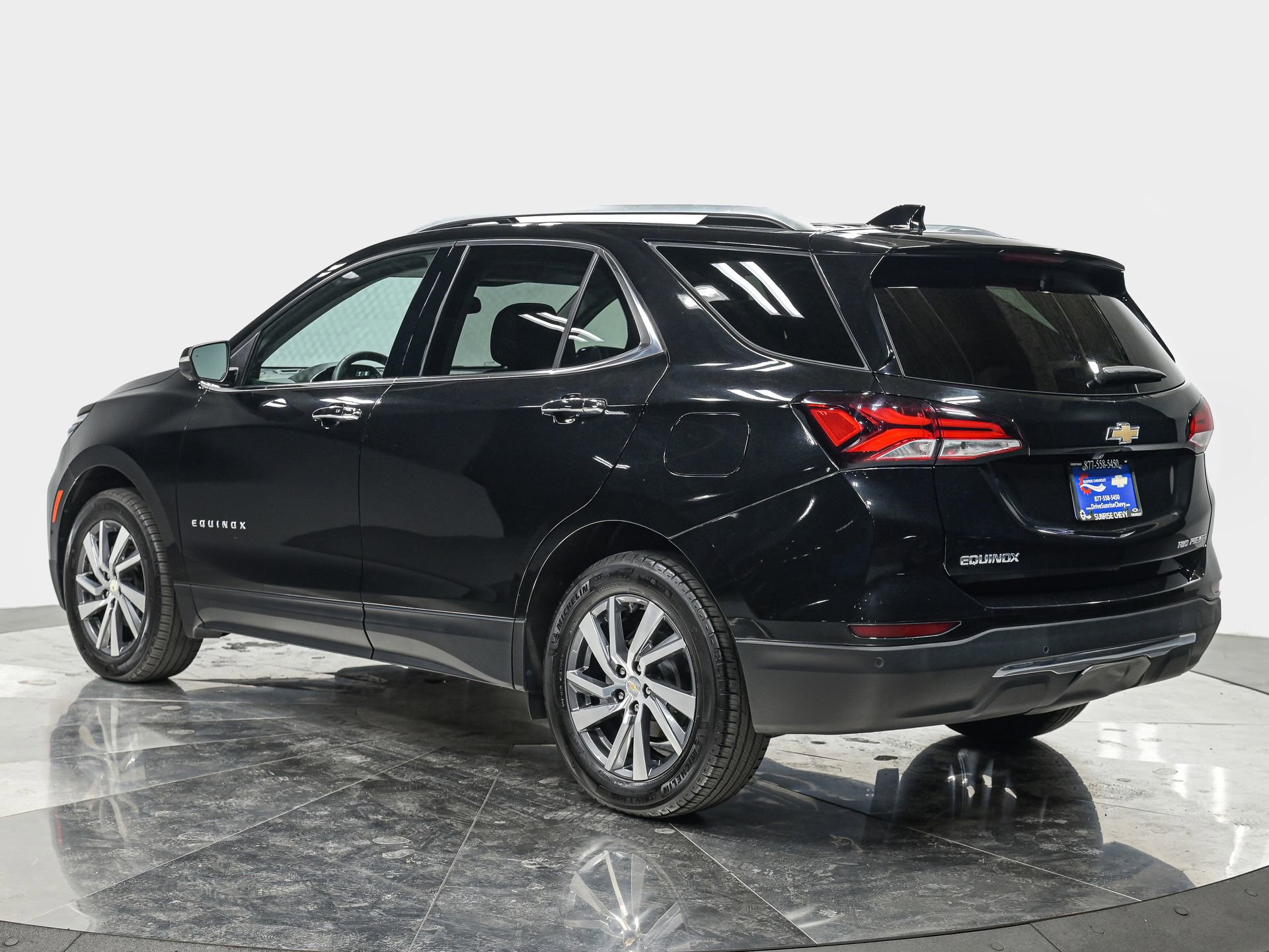 2022 Chevrolet Equinox Premier photo 2
