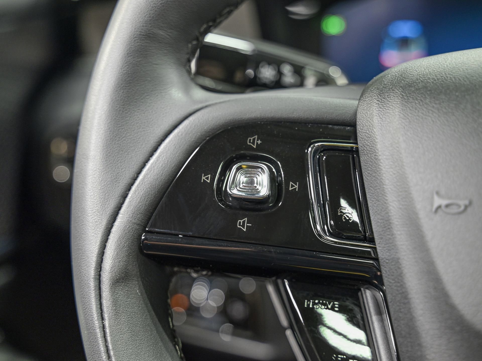 2025 Lincoln Corsair Grand Touring - Photo 18