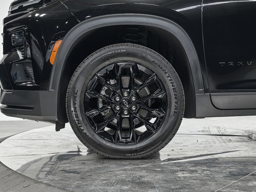 Used 2026 Chevrolet Traverse LT SUV