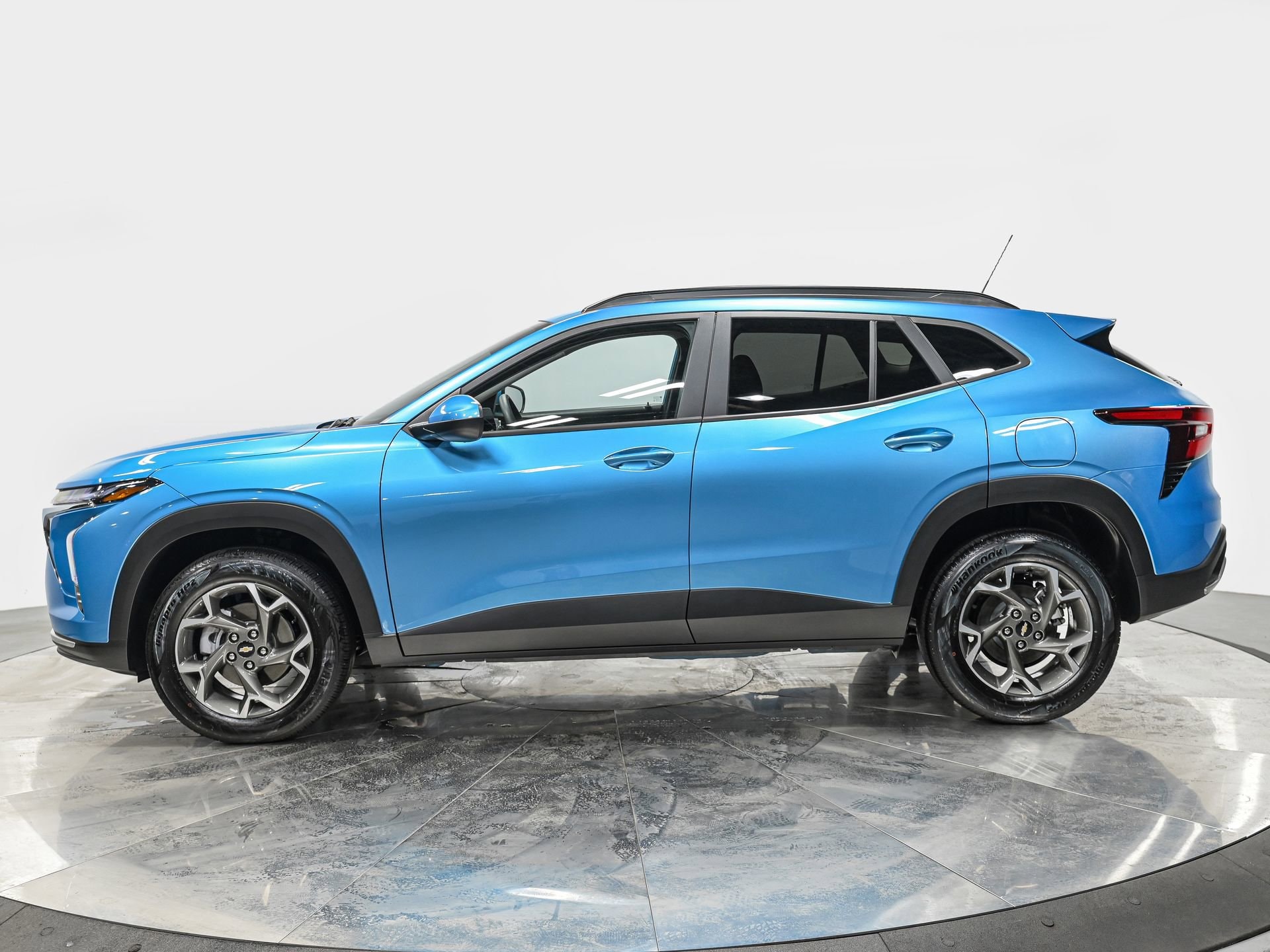 Used 2025 Chevrolet Trax LT with VIN KL77LHEP4SC115807 for sale in Forest Hills, NY
