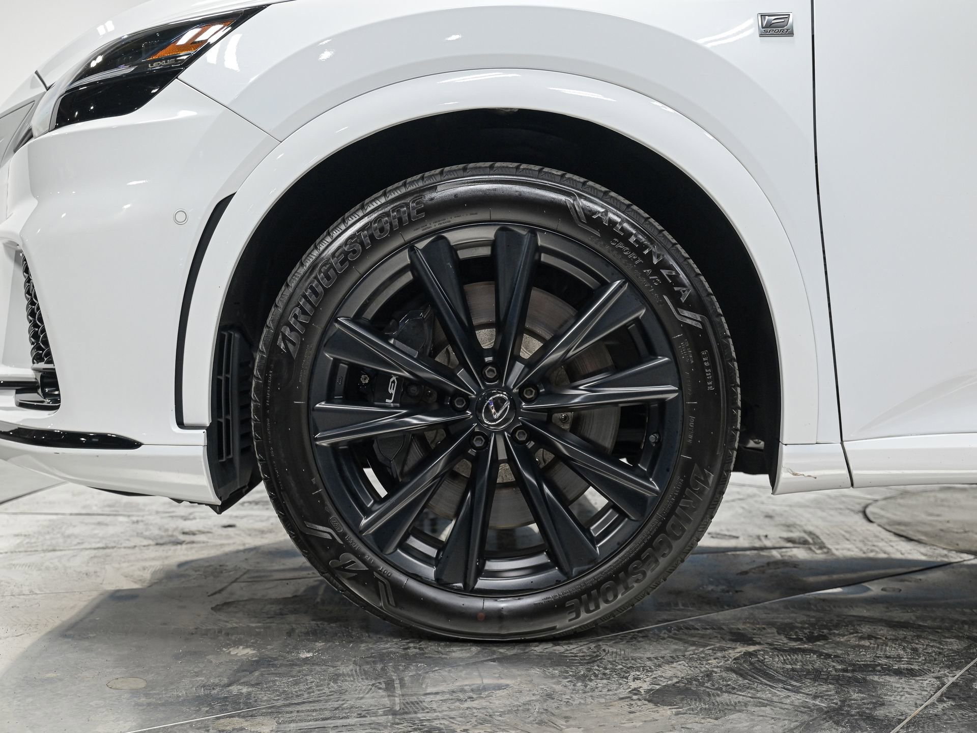 2023 Lexus RX 500h F SPORT Performance photo 3