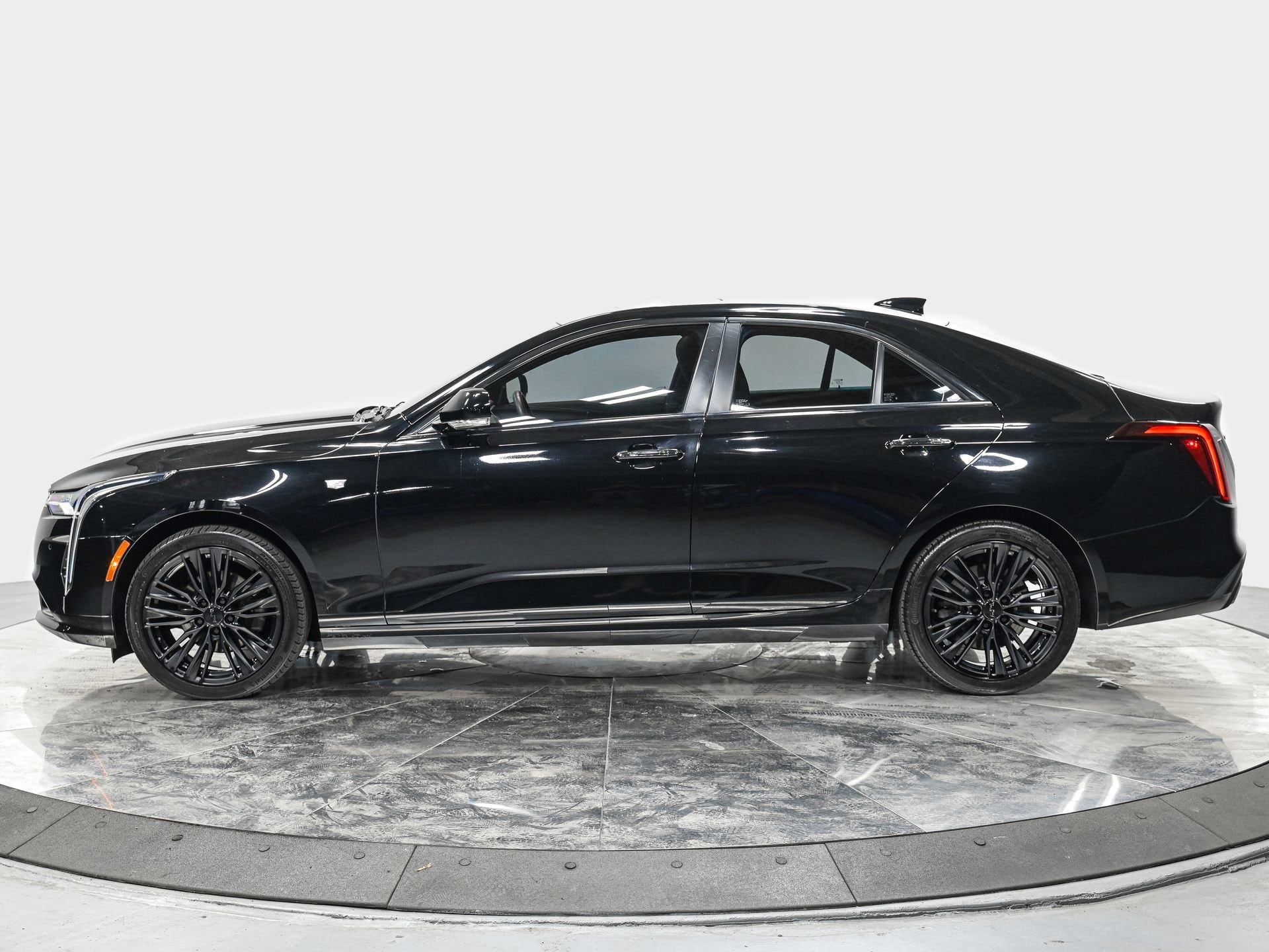 Used 2022 Cadillac CT4 Premium Luxury with VIN 1G6DF5RK3N0119110 for sale in Forest Hills, NY