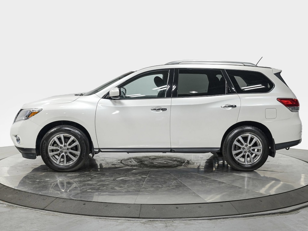 Used 2015 Nissan Pathfinder SV SUV