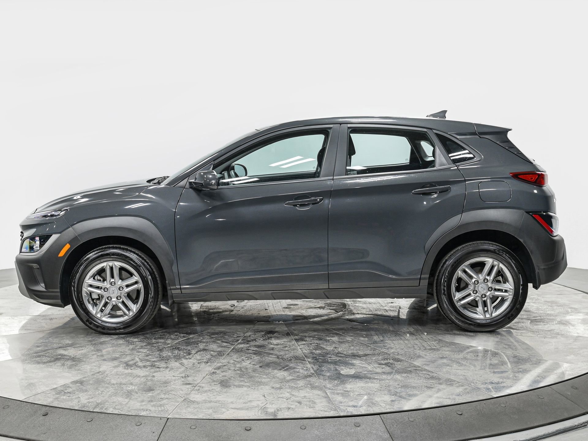 Used 2023 Hyundai Kona SE with VIN KM8K2CAB0PU040761 for sale in Forest Hills, NY