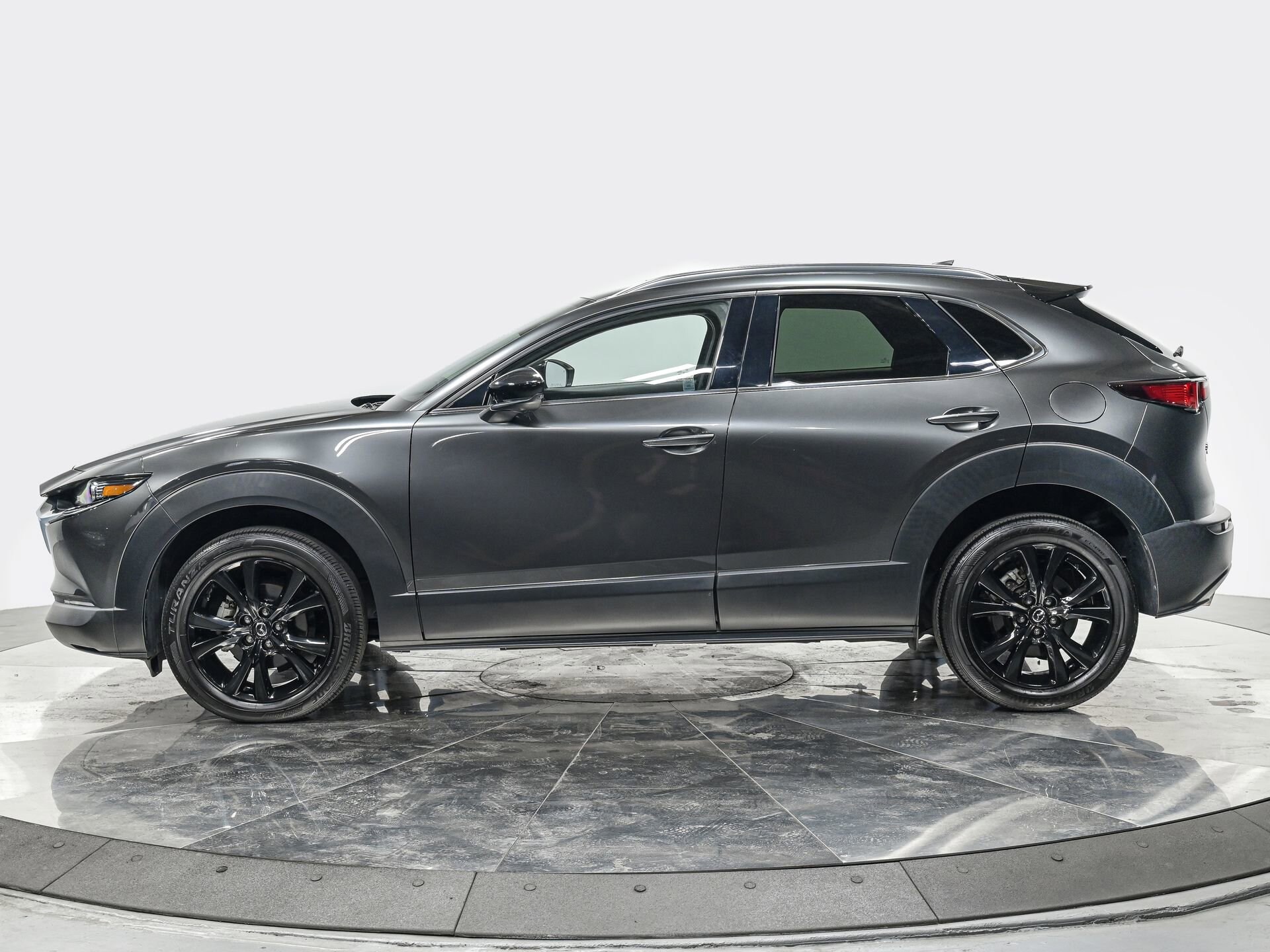2022 Mazda CX-30 2.5 Turbo Premium Plus photo 2