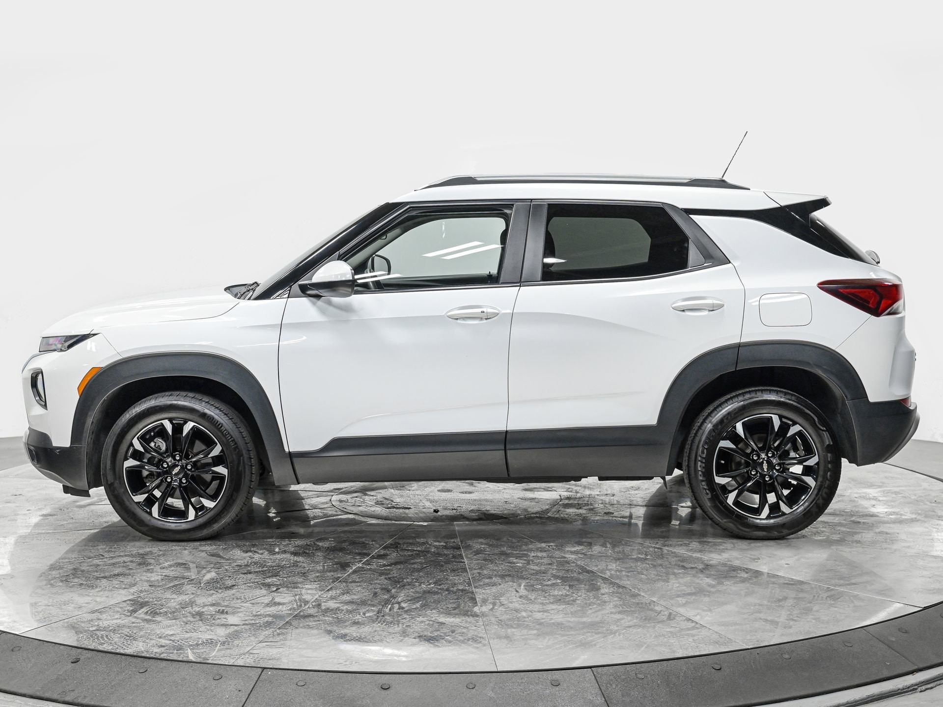 Used 2021 Chevrolet Trailblazer LT with VIN KL79MRSL4MB103470 for sale in Forest Hills, NY