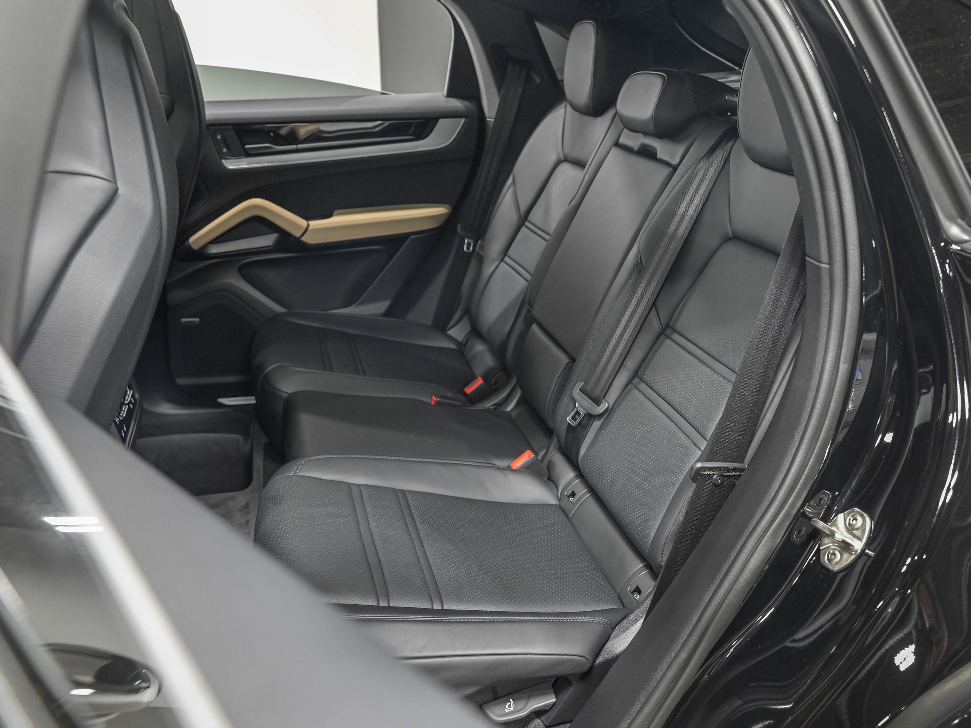 2024 Porsche Cayenne Coup Base - Photo 27