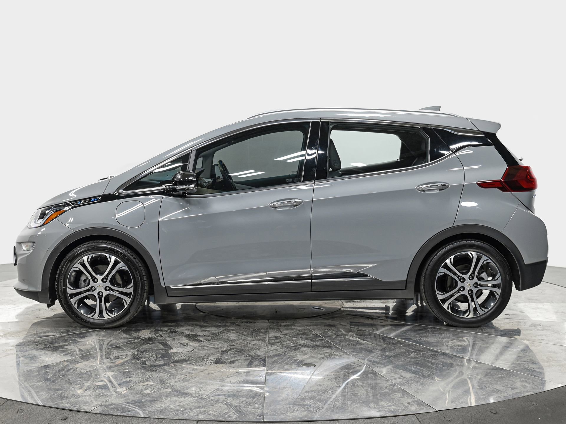 Used 2019 Chevrolet Bolt EV Premier with VIN 1G1FZ6S09K4104104 for sale in Queens, NY