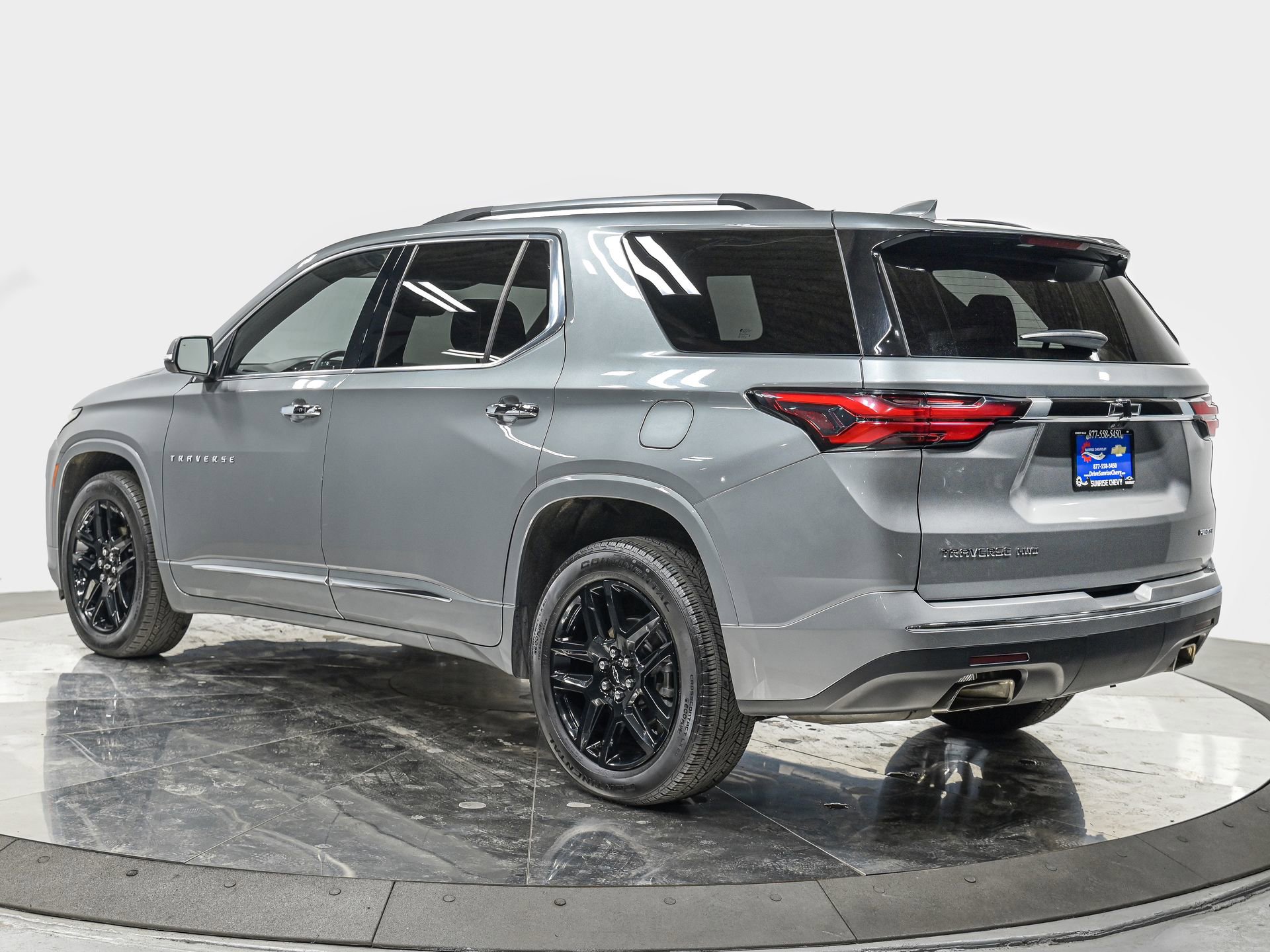 2023 Chevrolet Traverse Premier photo 3