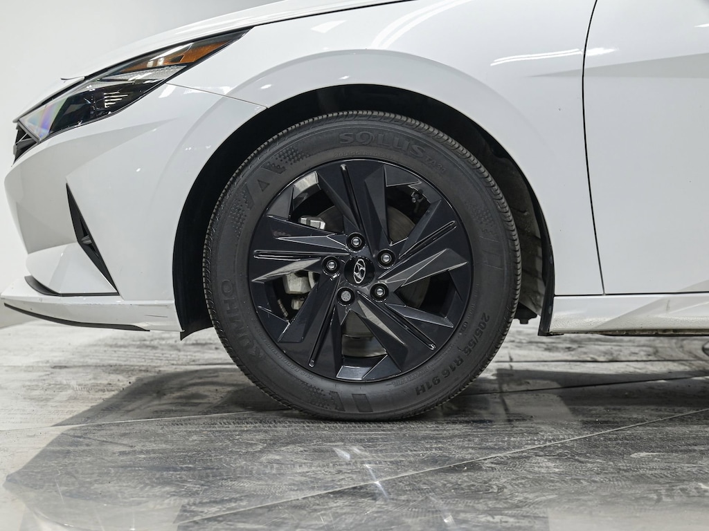 Used 2023 Hyundai Elantra SEL Sedan
