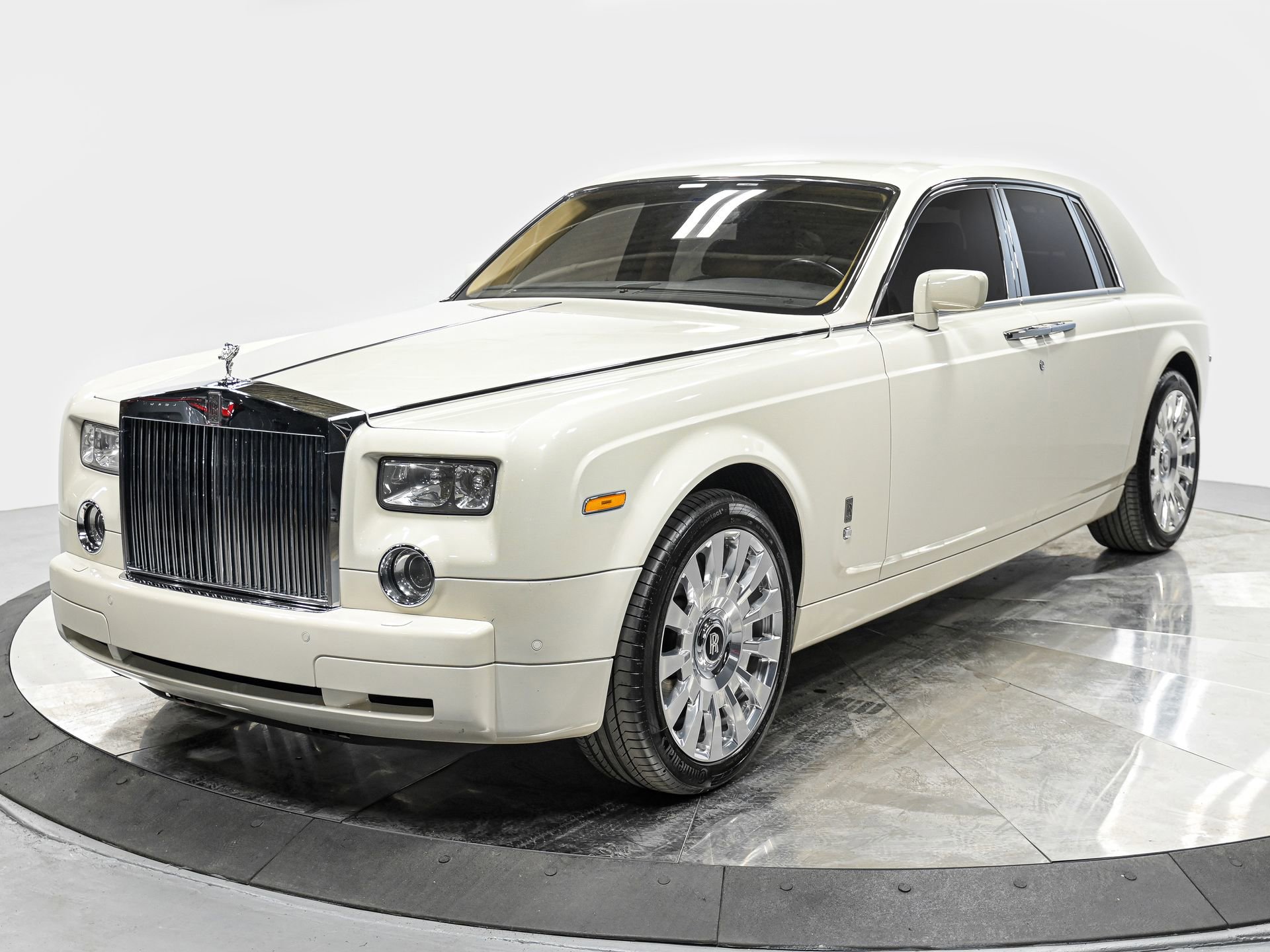 2004 Rolls-Royce Phantom Base