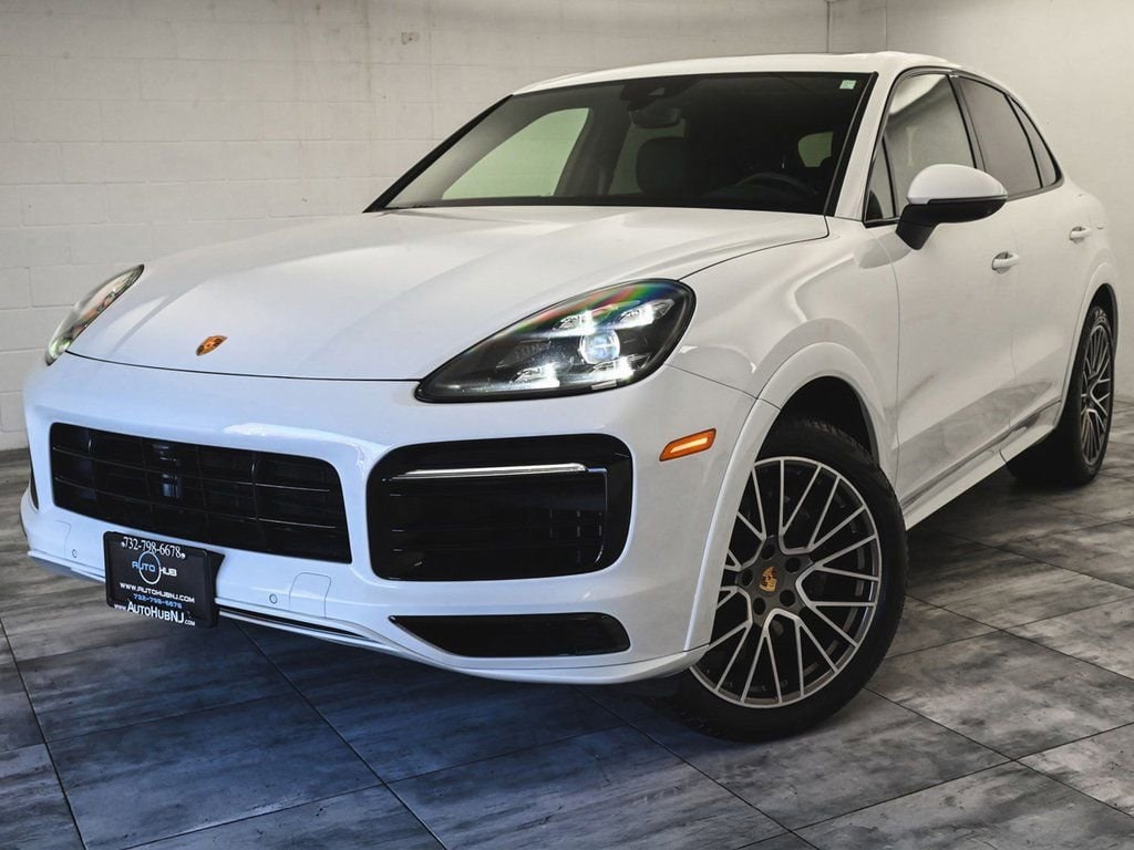 2022 Porsche Cayenne E-Hybrid's photo