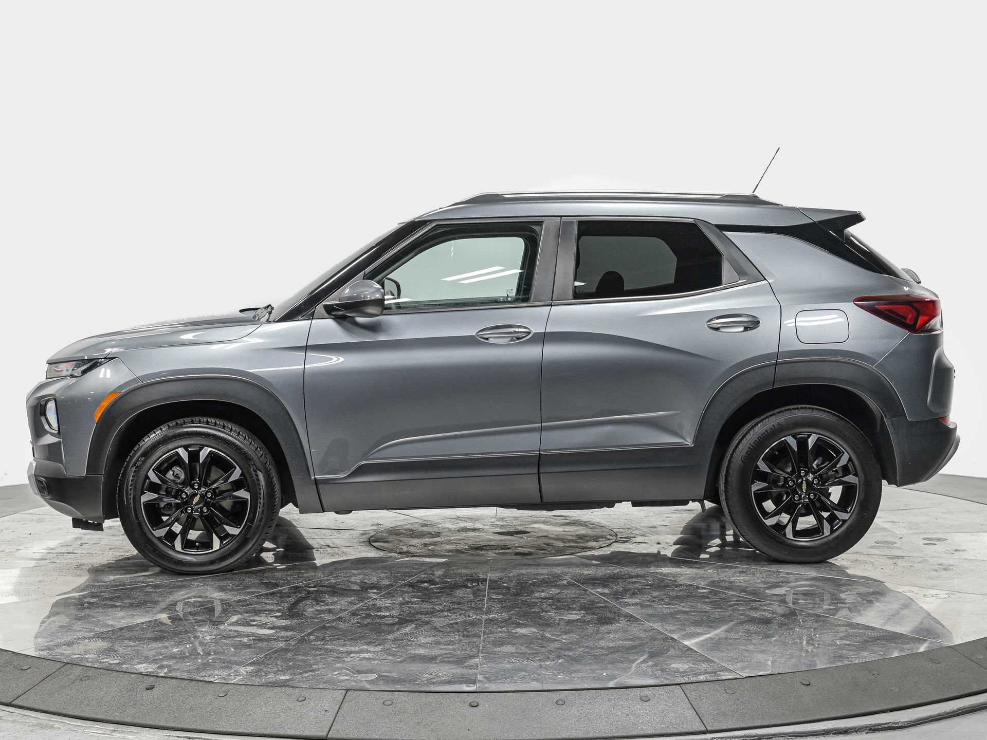 Used 2021 Chevrolet Trailblazer LT with VIN KL79MRSL7MB104161 for sale in Queens, NY