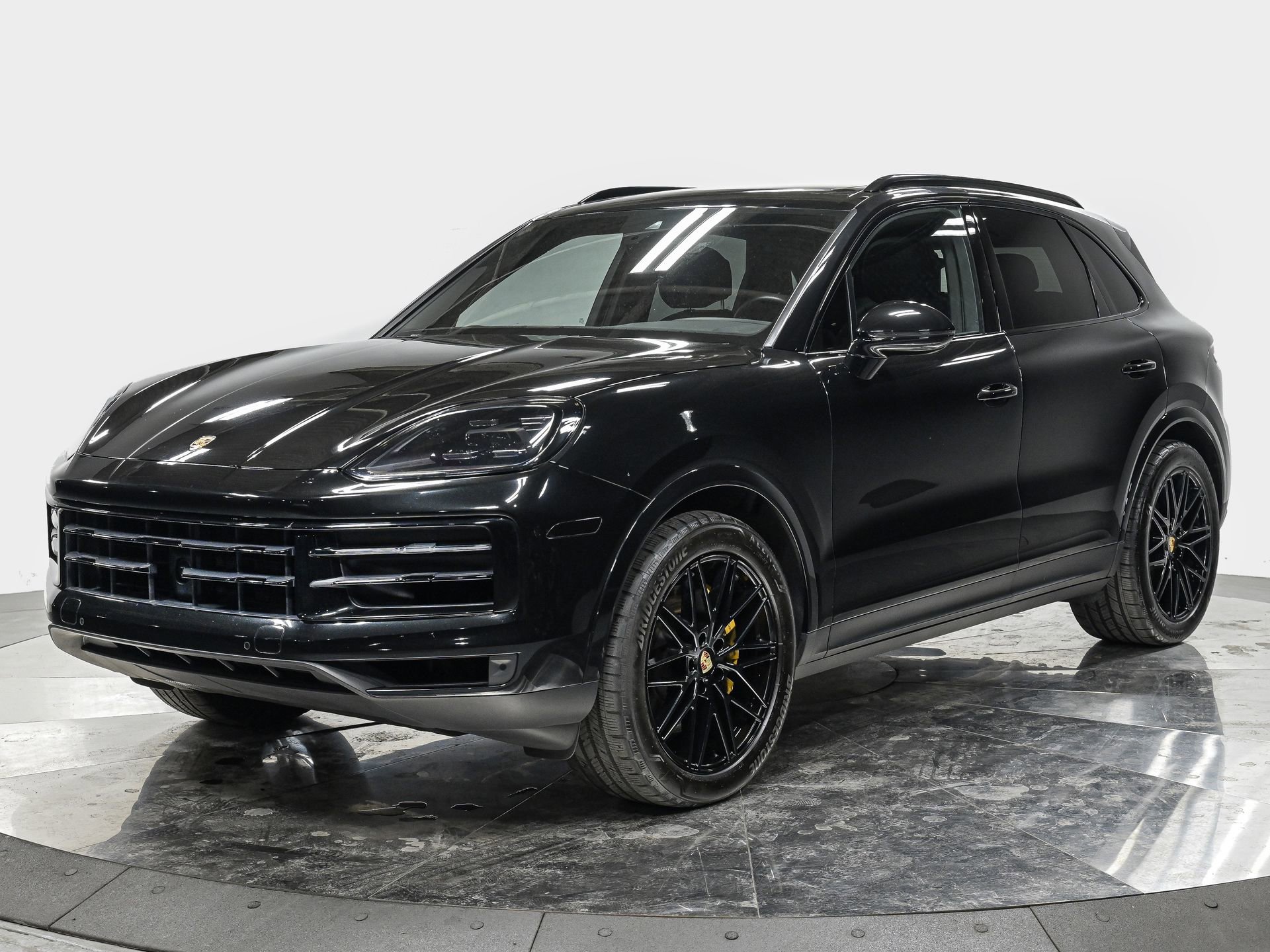 2024 Porsche Cayenne Base's photo