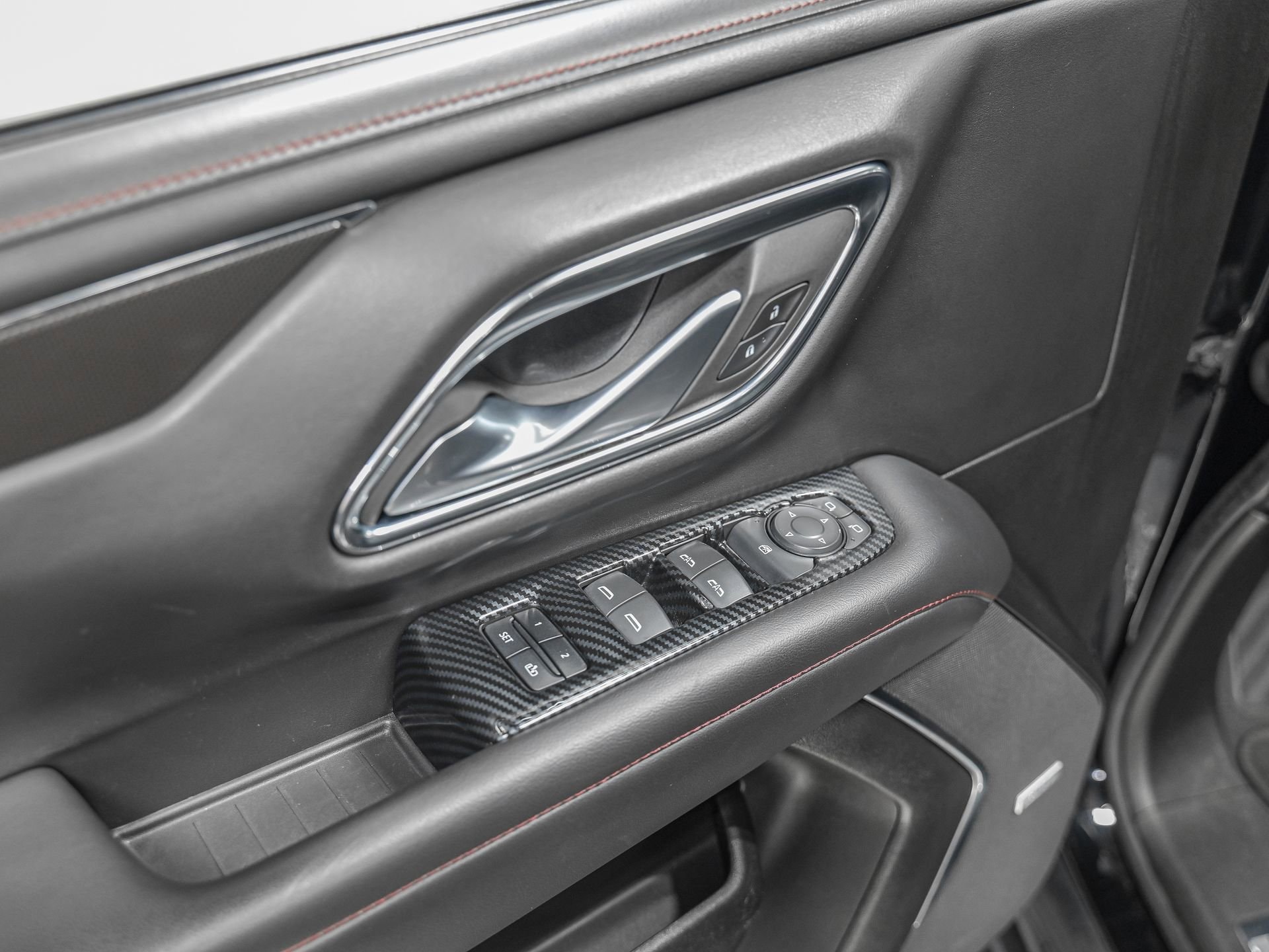 2022 Chevrolet Suburban RST - Photo 13