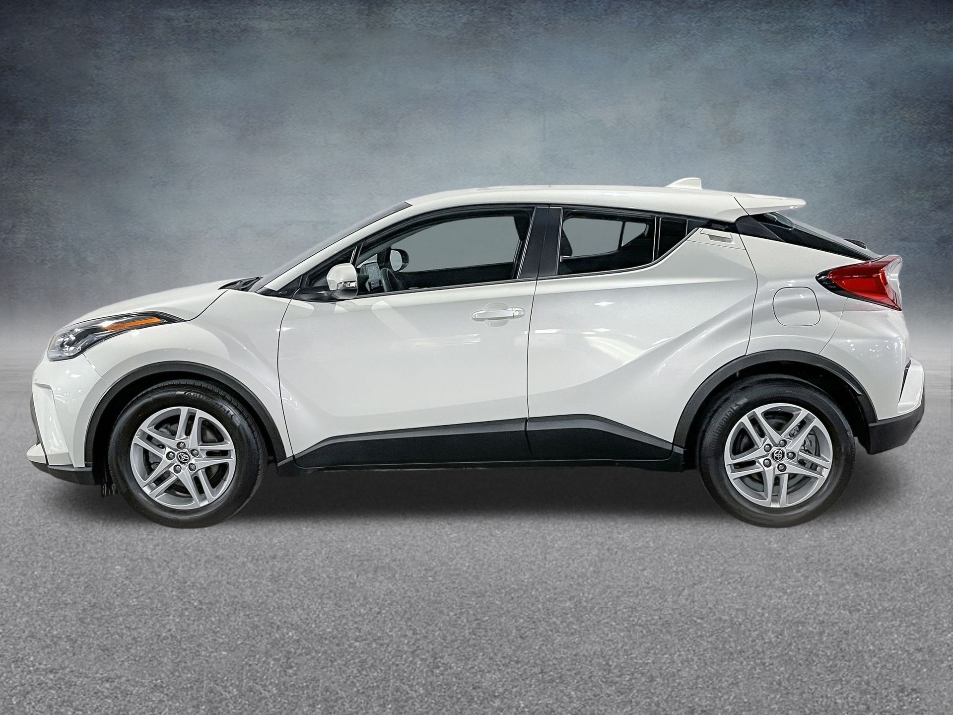 Used 2021 Toyota C-HR LE with VIN NMTKHMBX5MR120798 for sale in Forest Hills, NY