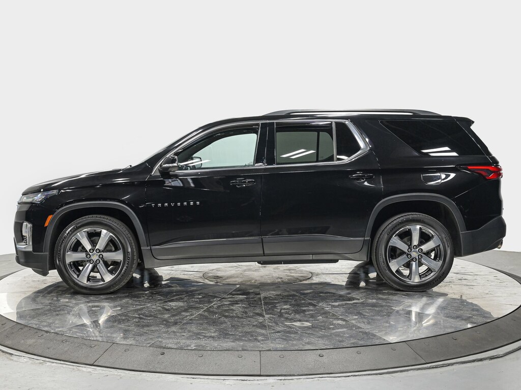 Used 2023 Chevrolet Traverse LT Leather SUV