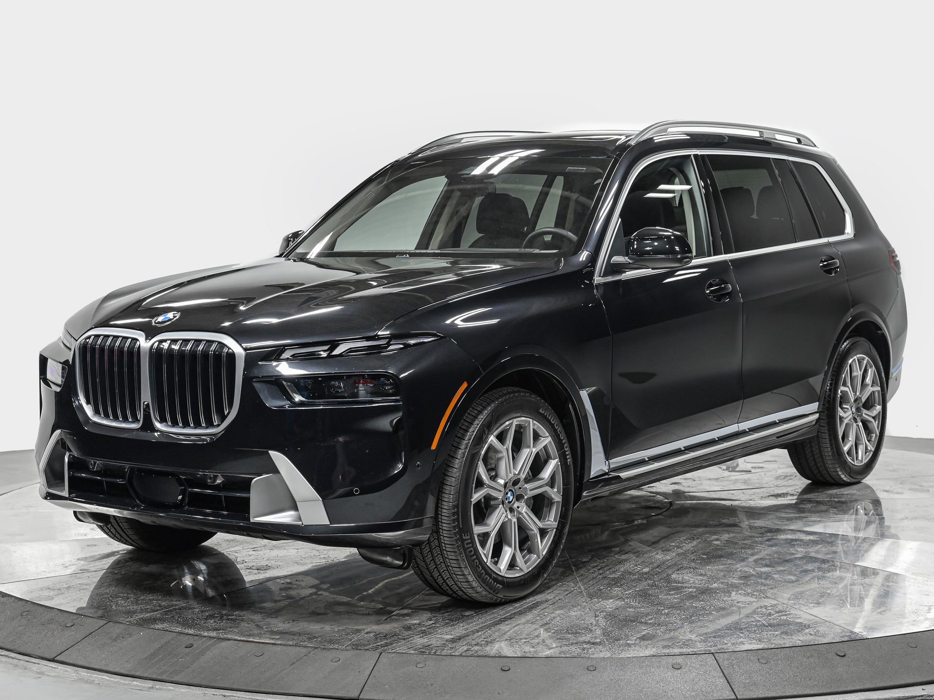 2026 BMW X7 40i's photo