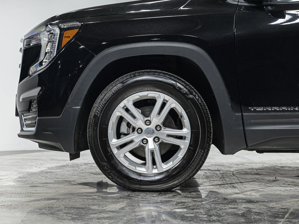 Used 2023 GMC Terrain SLE SUV