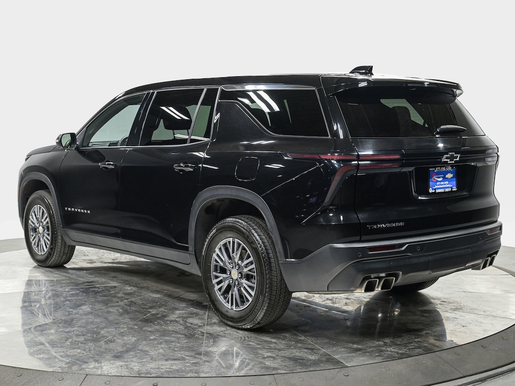 Used 2024 Chevrolet Traverse LS SUV