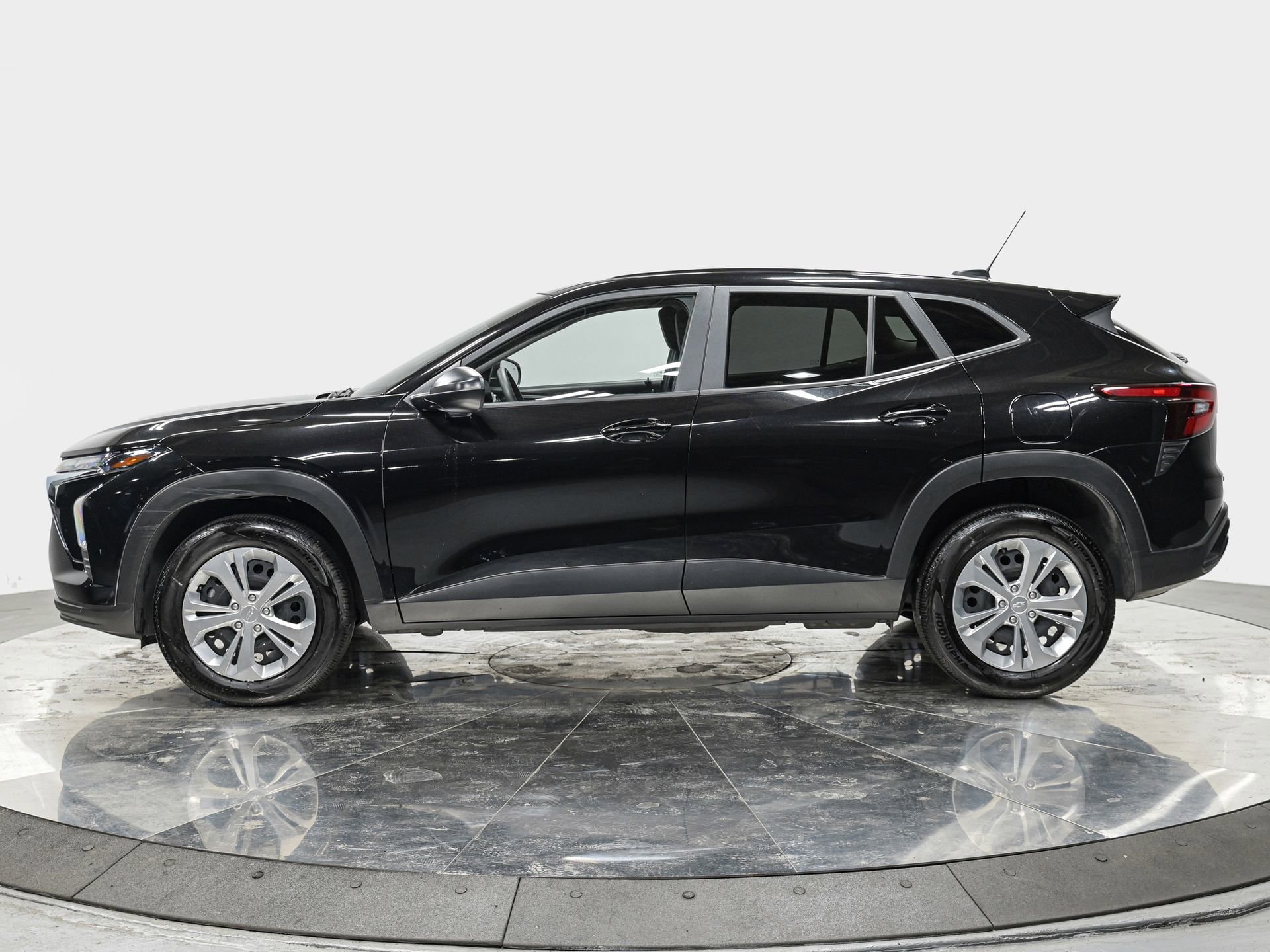 Used 2024 Chevrolet Trax LS with VIN KL77LFE26RC146950 for sale in Queens, NY