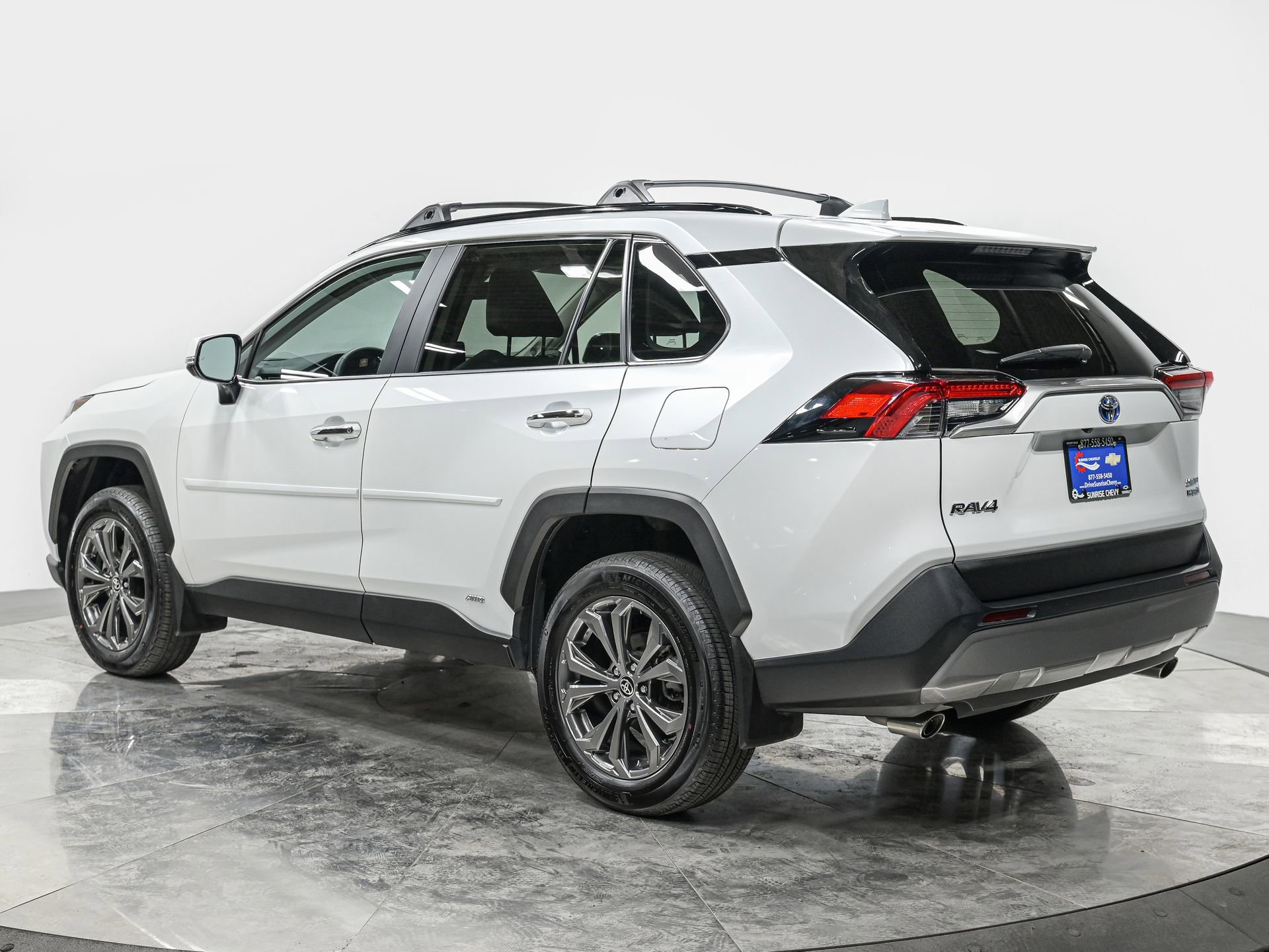 2024 Toyota RAV4 Hybrid Limited photo 4