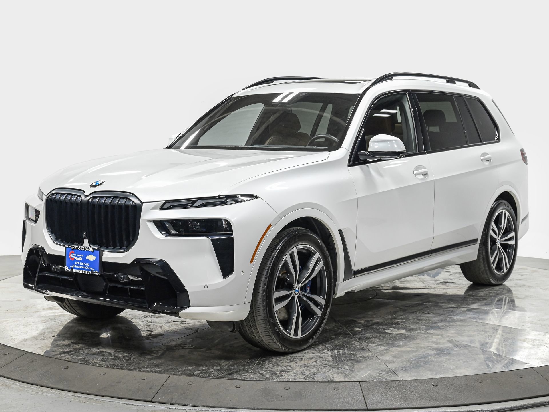 2023 BMW X7 xDrive40i's photo