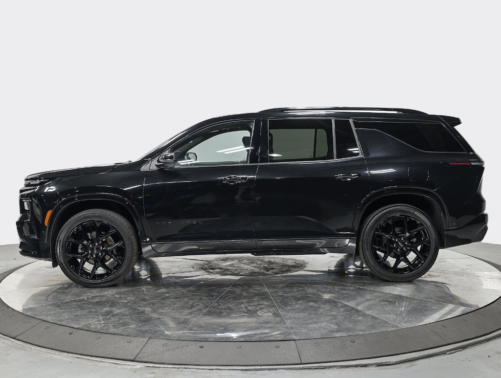 Used 2024 Chevrolet Traverse RS SUV