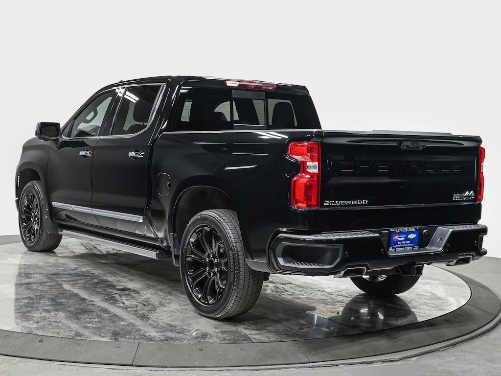 Used 2025 Chevrolet Silverado 1500 High Country Truck Crew Cab