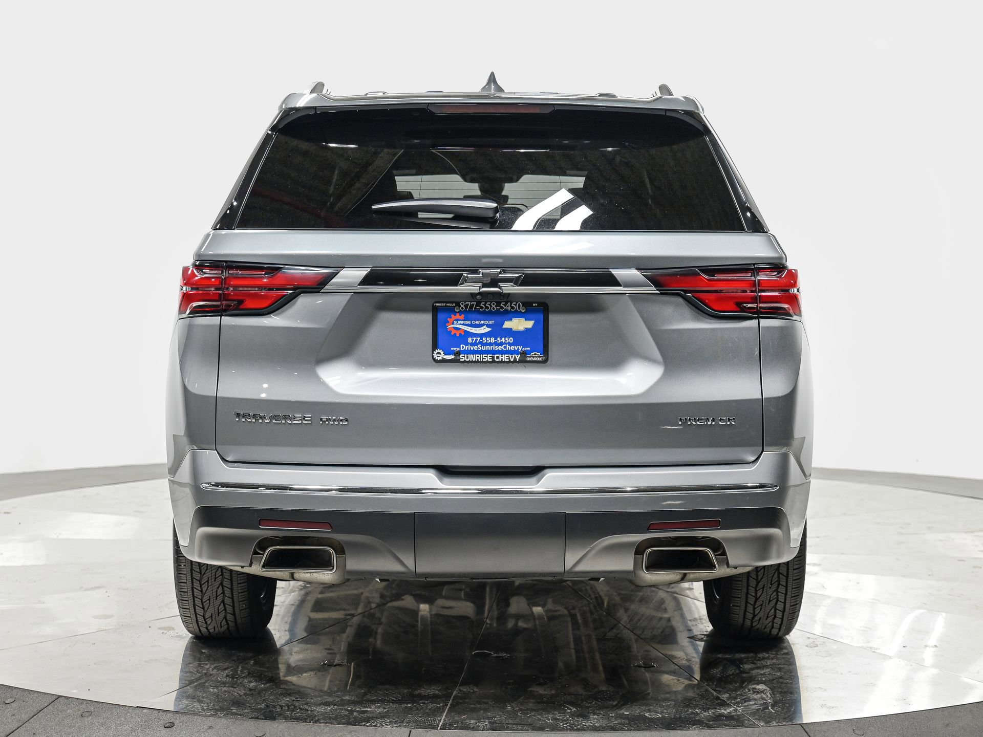 2023 Chevrolet Traverse Premier photo 4