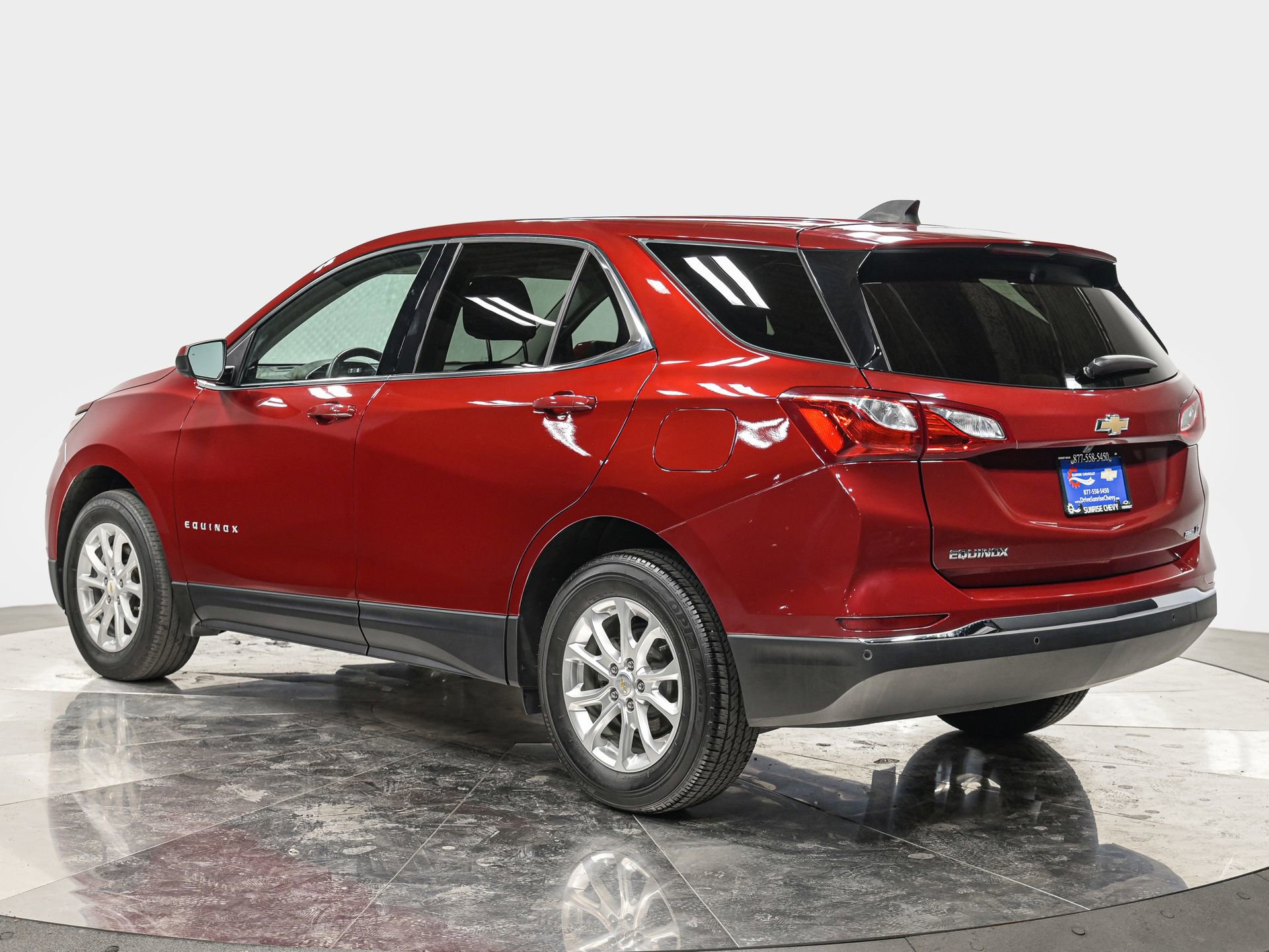 2020 Chevrolet Equinox LT photo 3