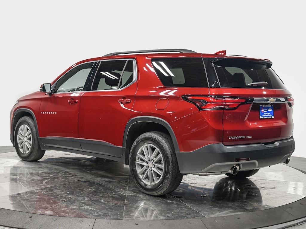 Used 2023 Chevrolet Traverse LT Cloth SUV