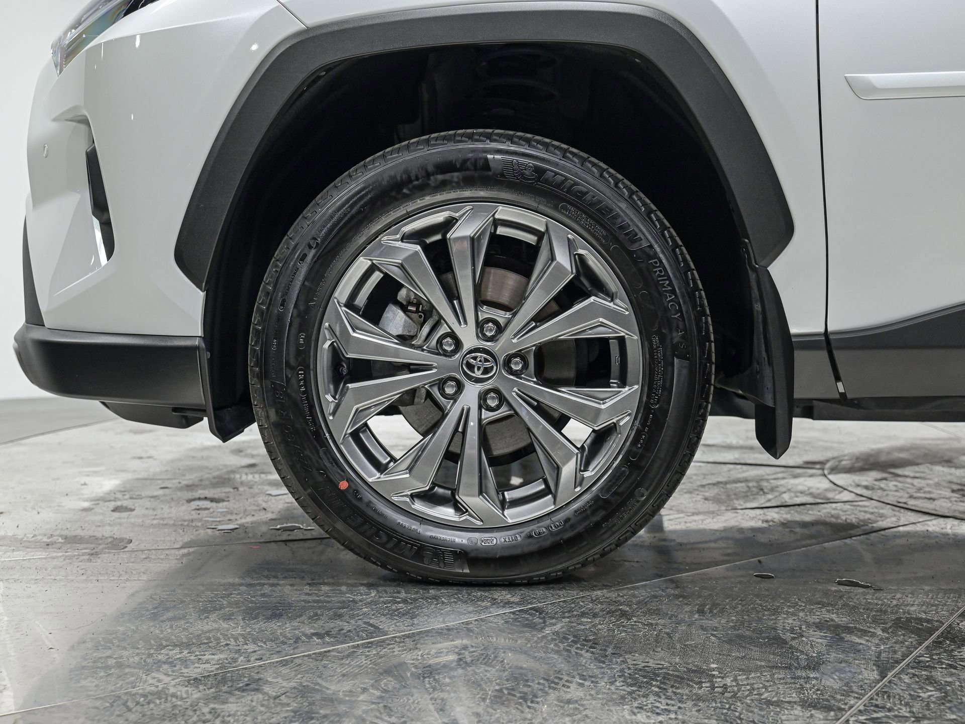 2024 Toyota RAV4 Hybrid Limited photo 3
