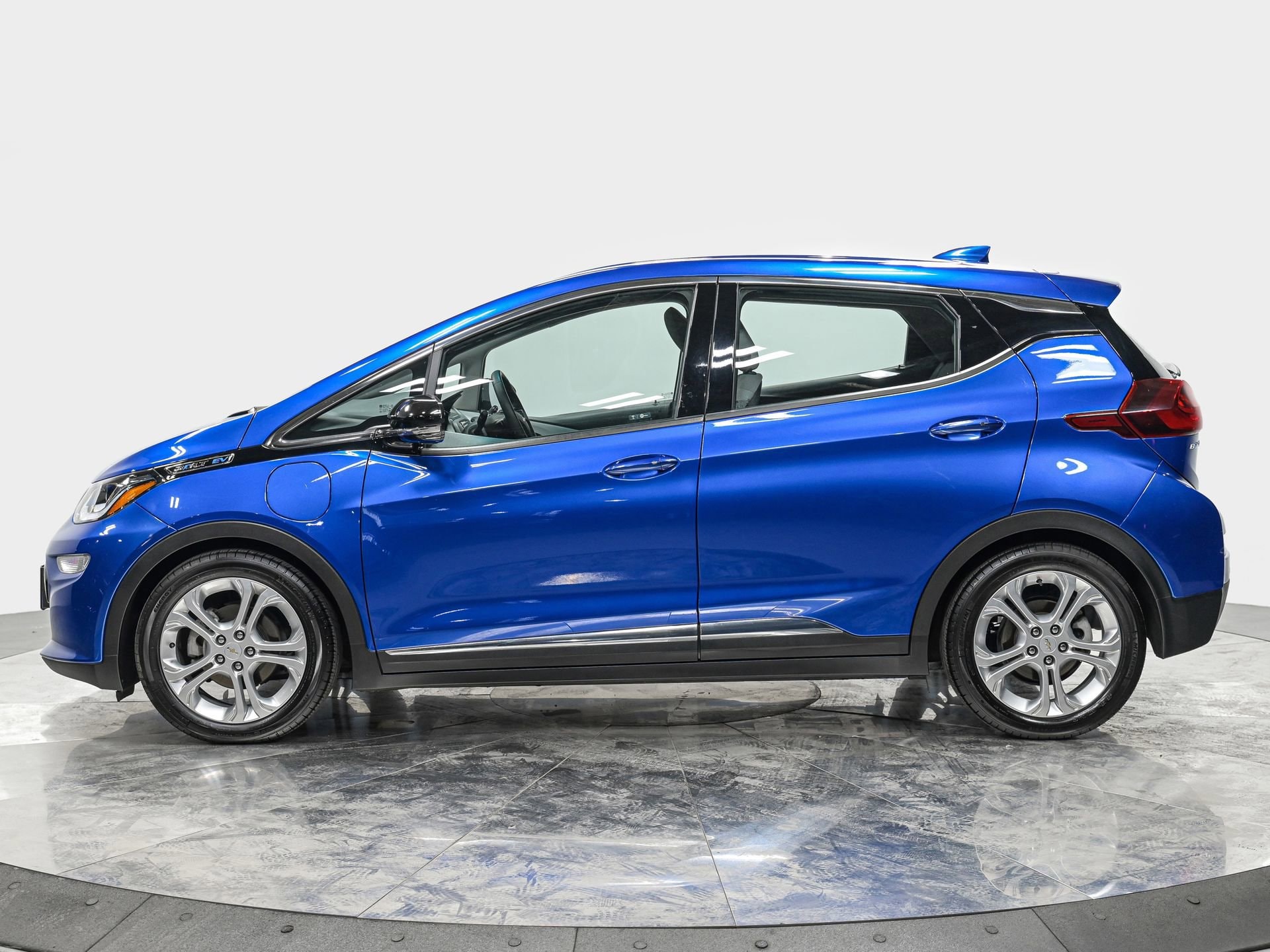 Used 2017 Chevrolet Bolt EV LT with VIN 1G1FW6S08H4172976 for sale in Forest Hills, NY