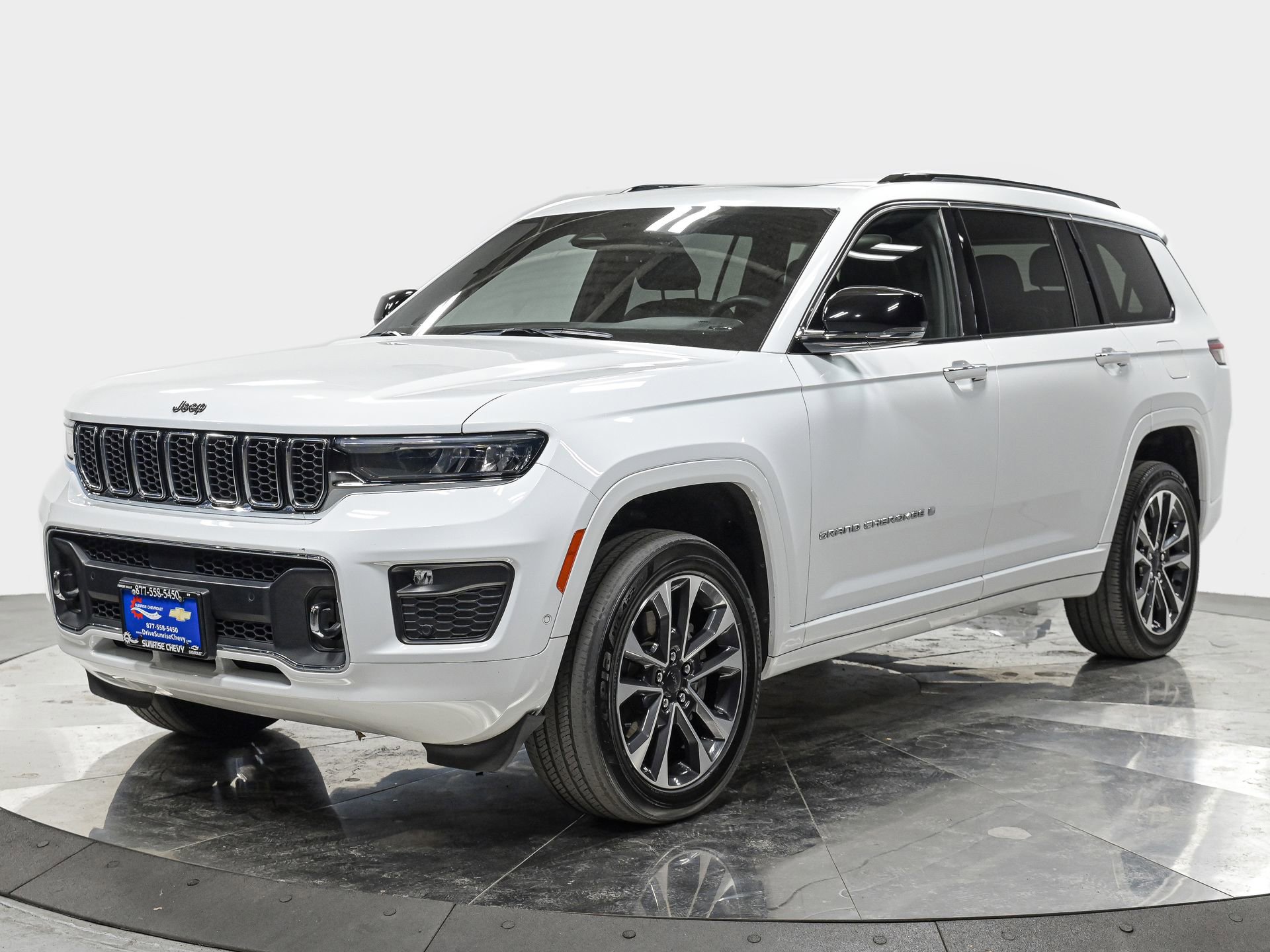 2023 Jeep Grand Cherokee L Overland's photo