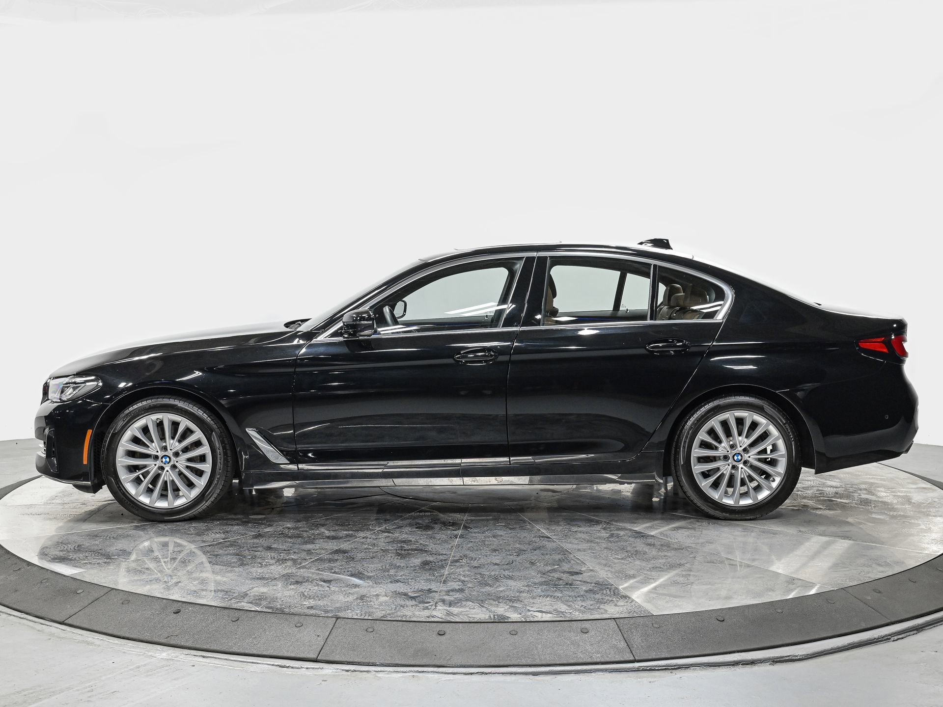 Used 2023 BMW 5 Series 530i with VIN WBA13BJ05PCL21964 for sale in Forest Hills, NY