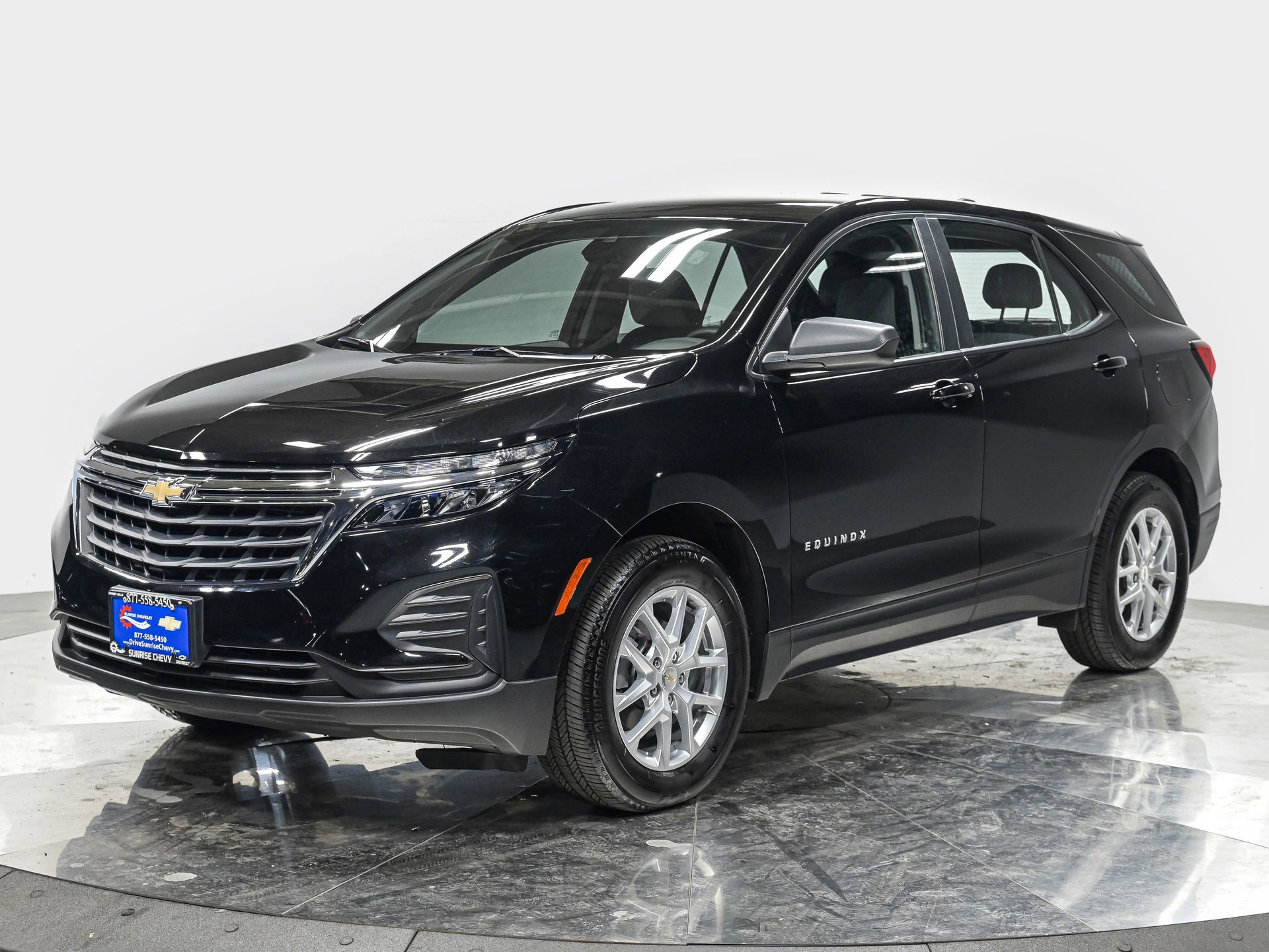 2024 Chevrolet Equinox LS's photo