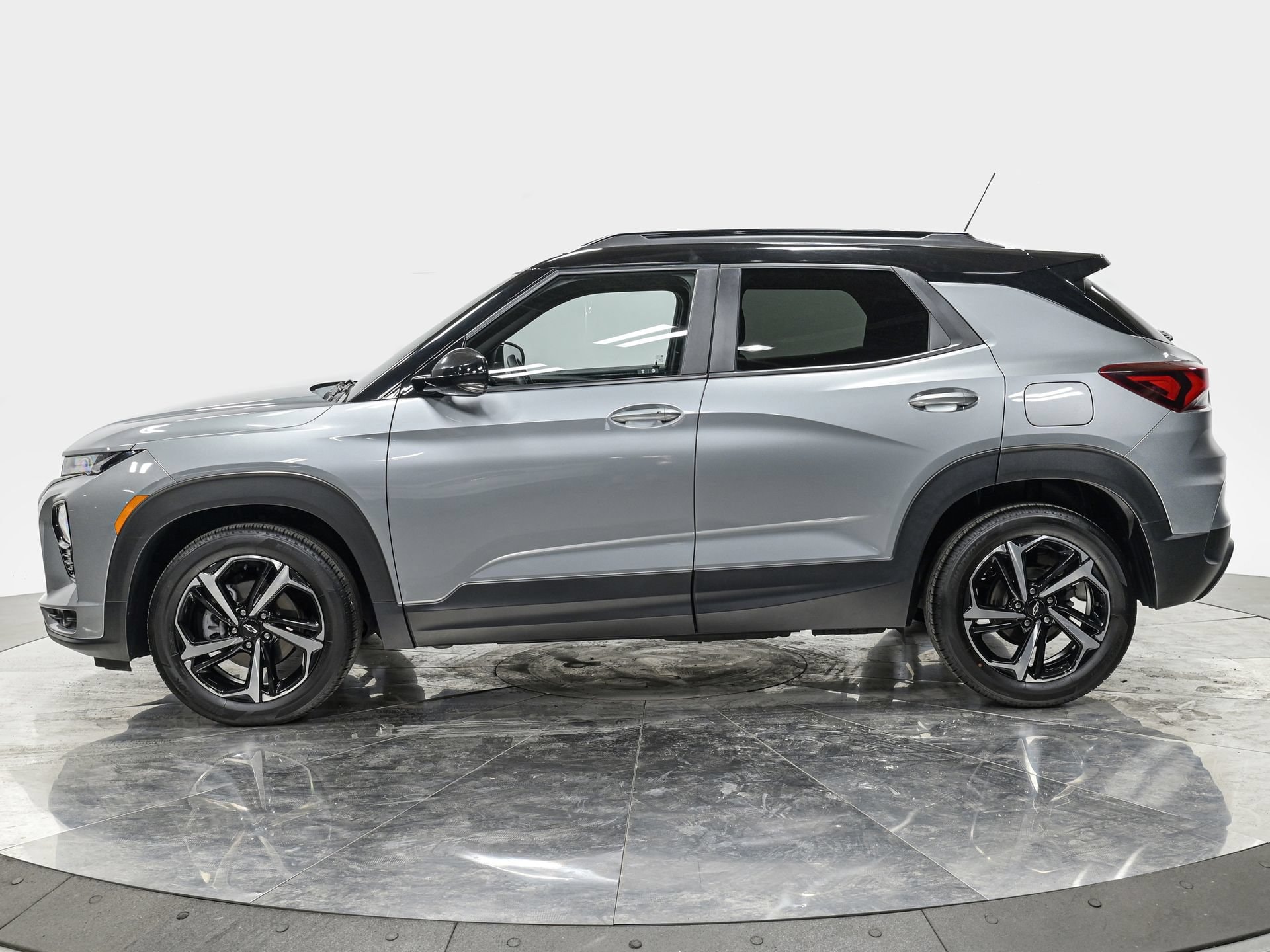 Used 2023 Chevrolet TrailBlazer RS with VIN KL79MTSL8PB082298 for sale in Queens, NY