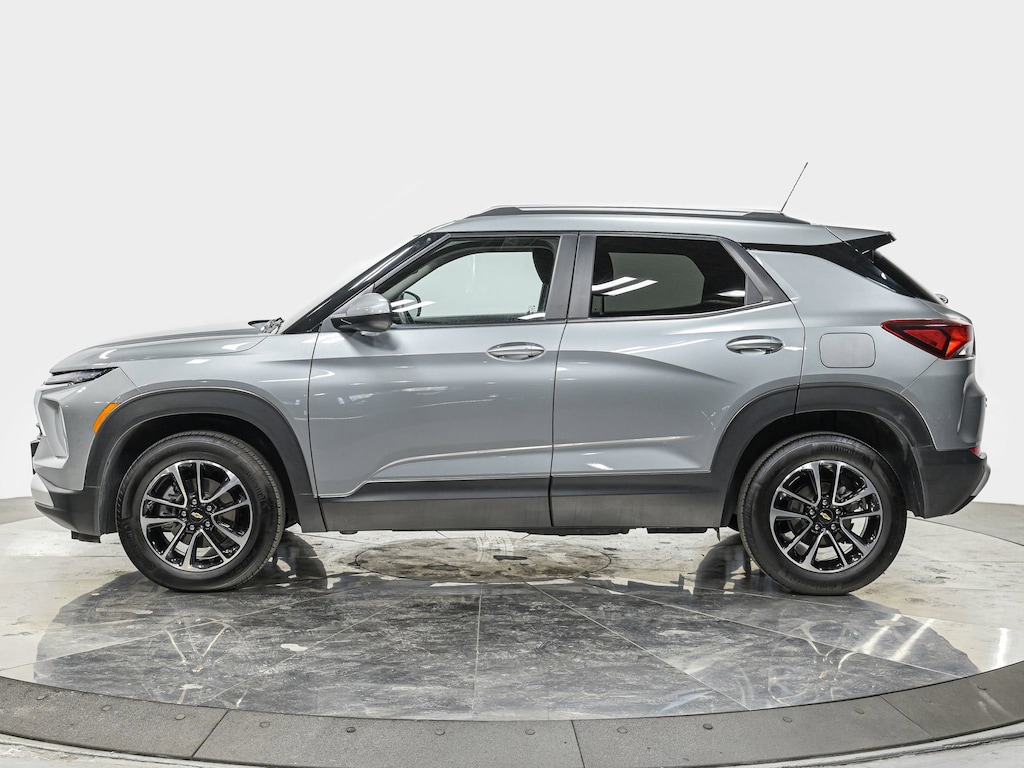 Used 2024 Chevrolet Trailblazer LT SUV