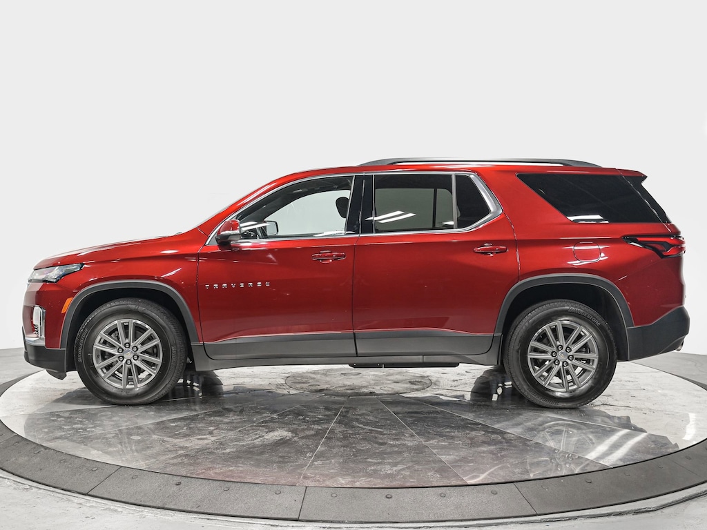 Used 2023 Chevrolet Traverse LT Cloth SUV