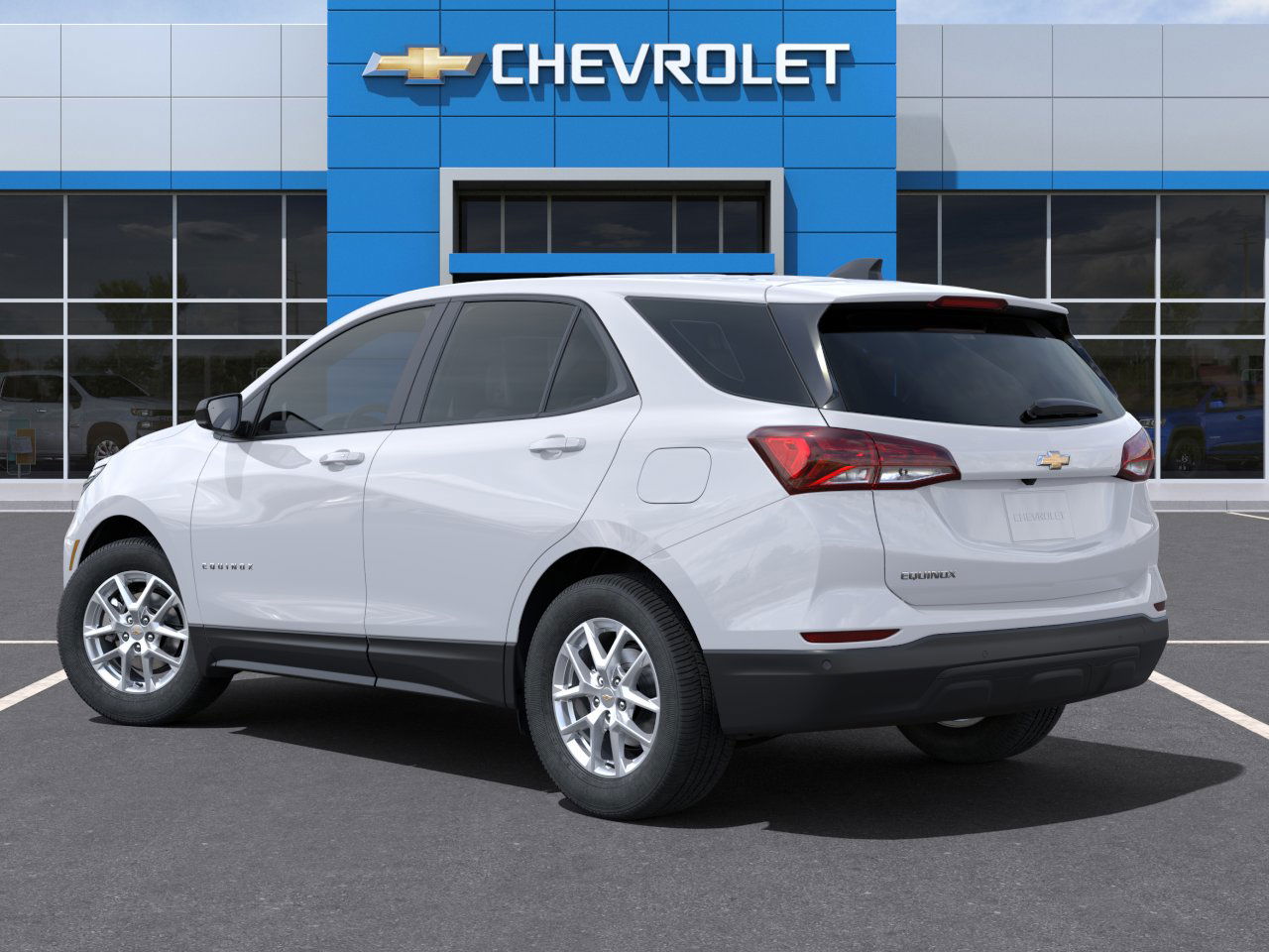 2024 Chevrolet Equinox LS photo 4