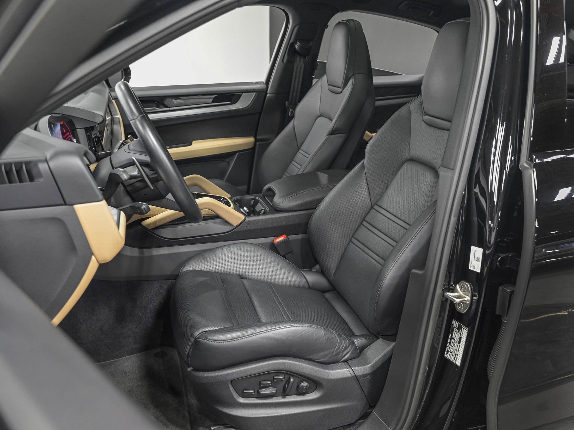 2024 Porsche Cayenne Coup Base - Photo 16
