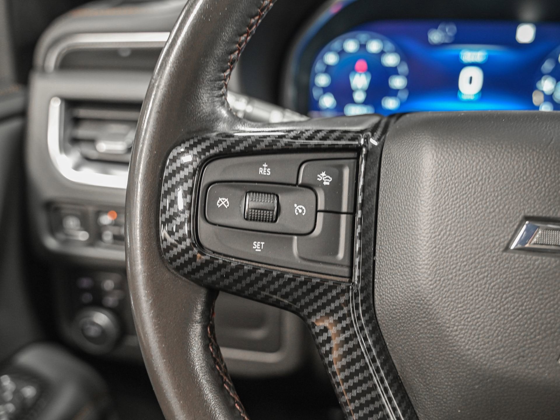 2022 Chevrolet Suburban RST - Photo 19