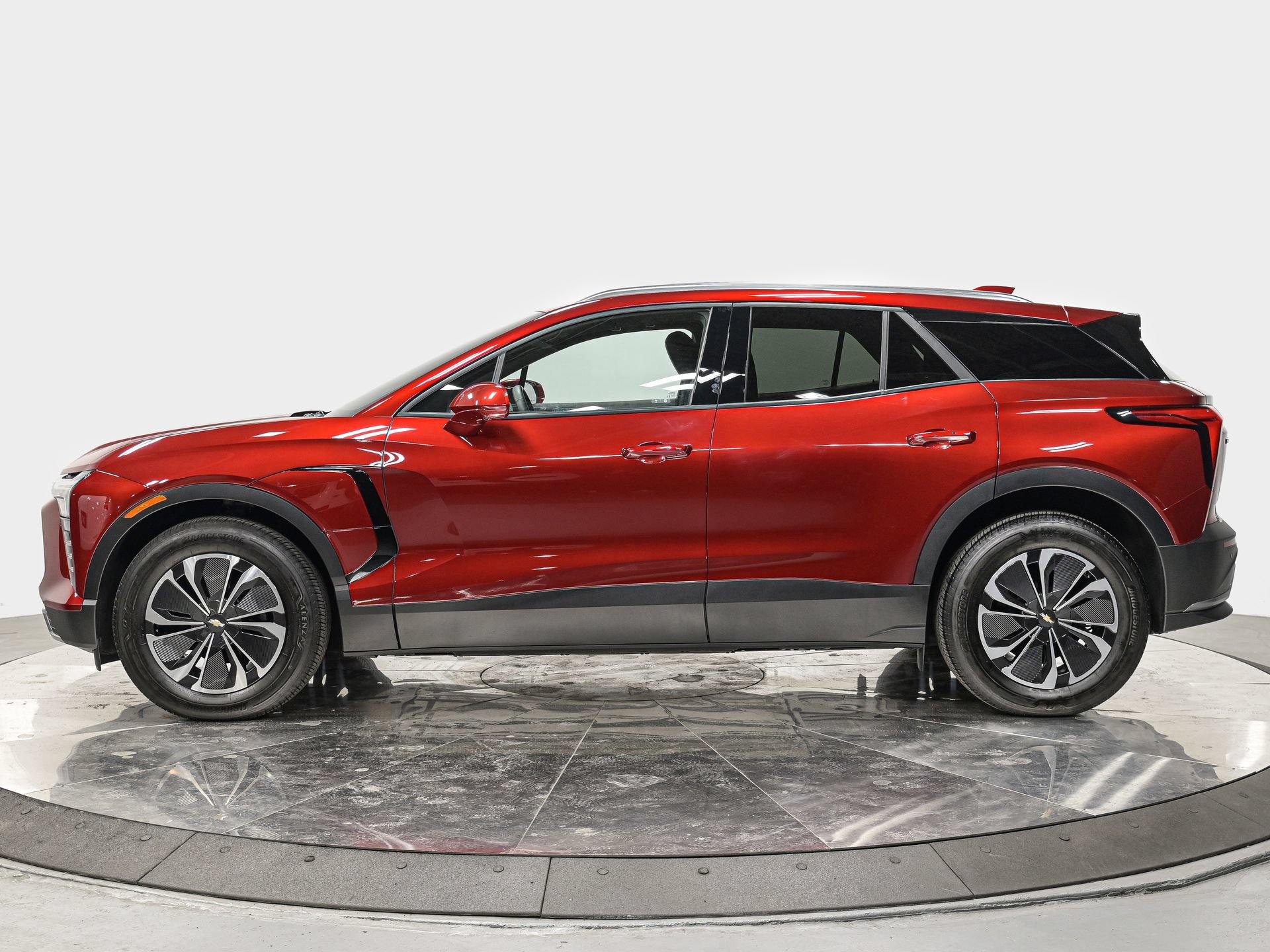 Used 2024 Chevrolet Blazer EV LT with VIN 3GNKDBRJ9RS267039 for sale in Queens, NY