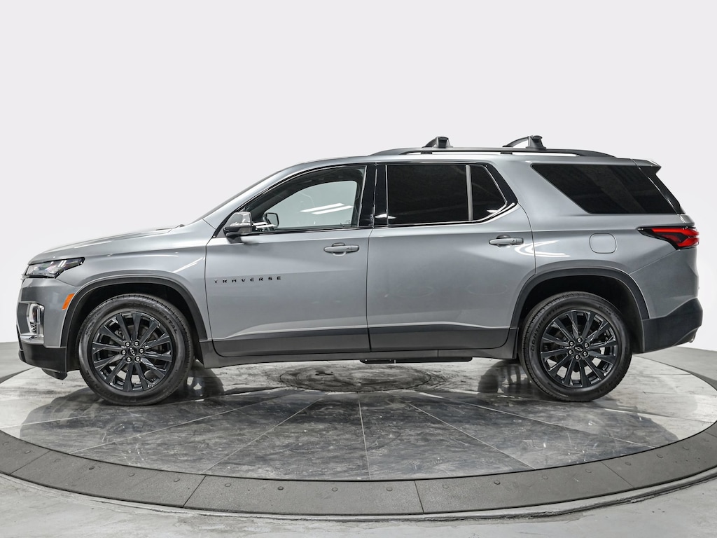 Used 2023 Chevrolet Traverse RS SUV