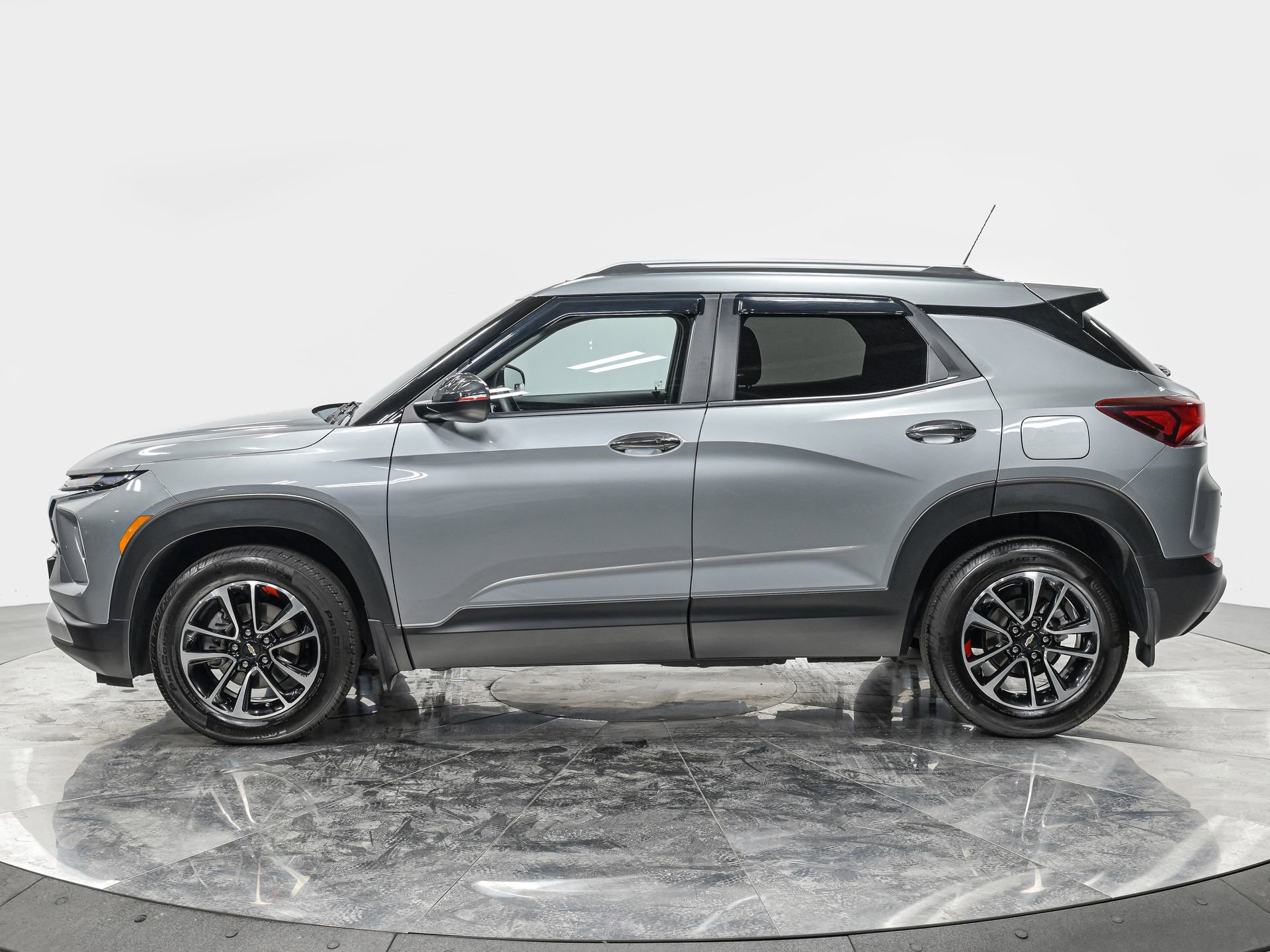 Used 2024 Chevrolet TrailBlazer LT with VIN KL79MPSL2RB034466 for sale in Forest Hills, NY