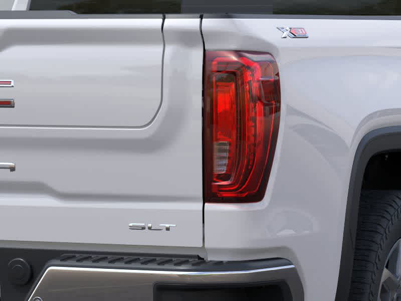 2024 GMC Sierra 1500 SLT 11